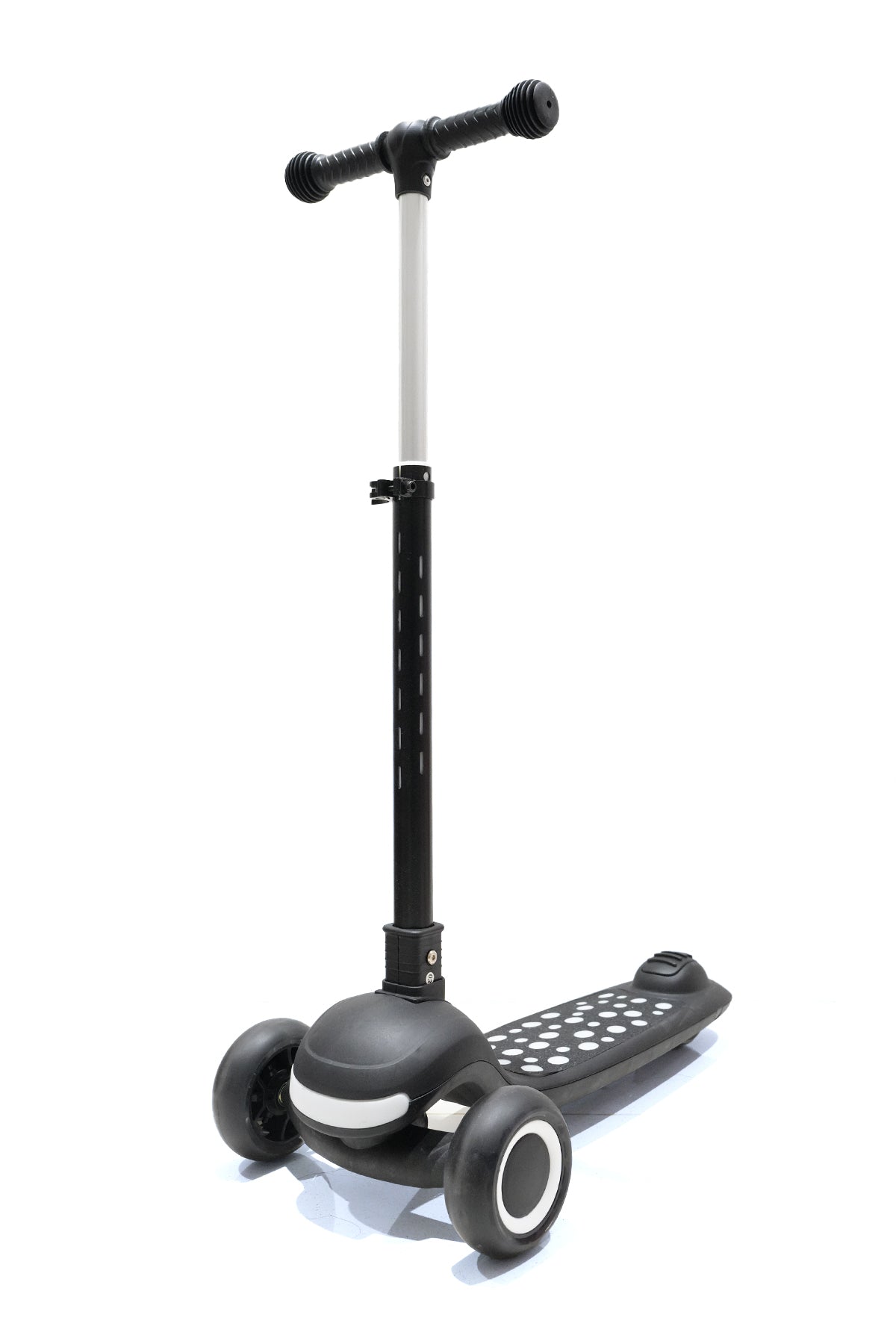 3 Wheel Scooter With Light Music For Kids (Random Color Selection)