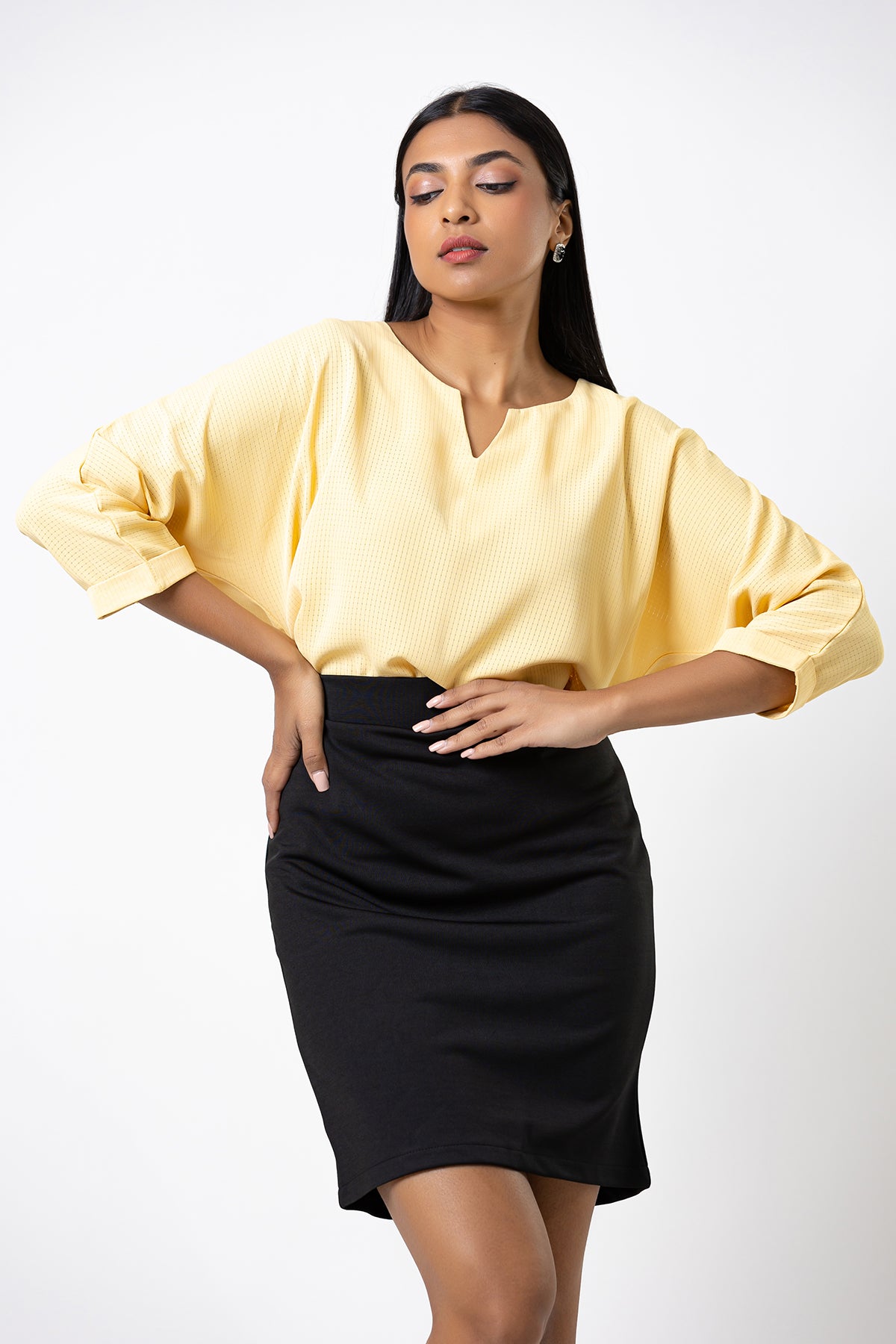 Envogue Women's With Back Slit Office Mini Skirt