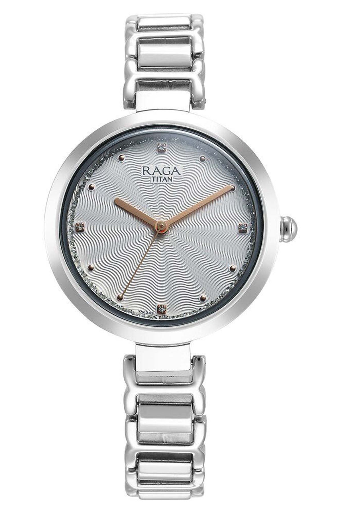 TITAN Women's Metal Strap Watch