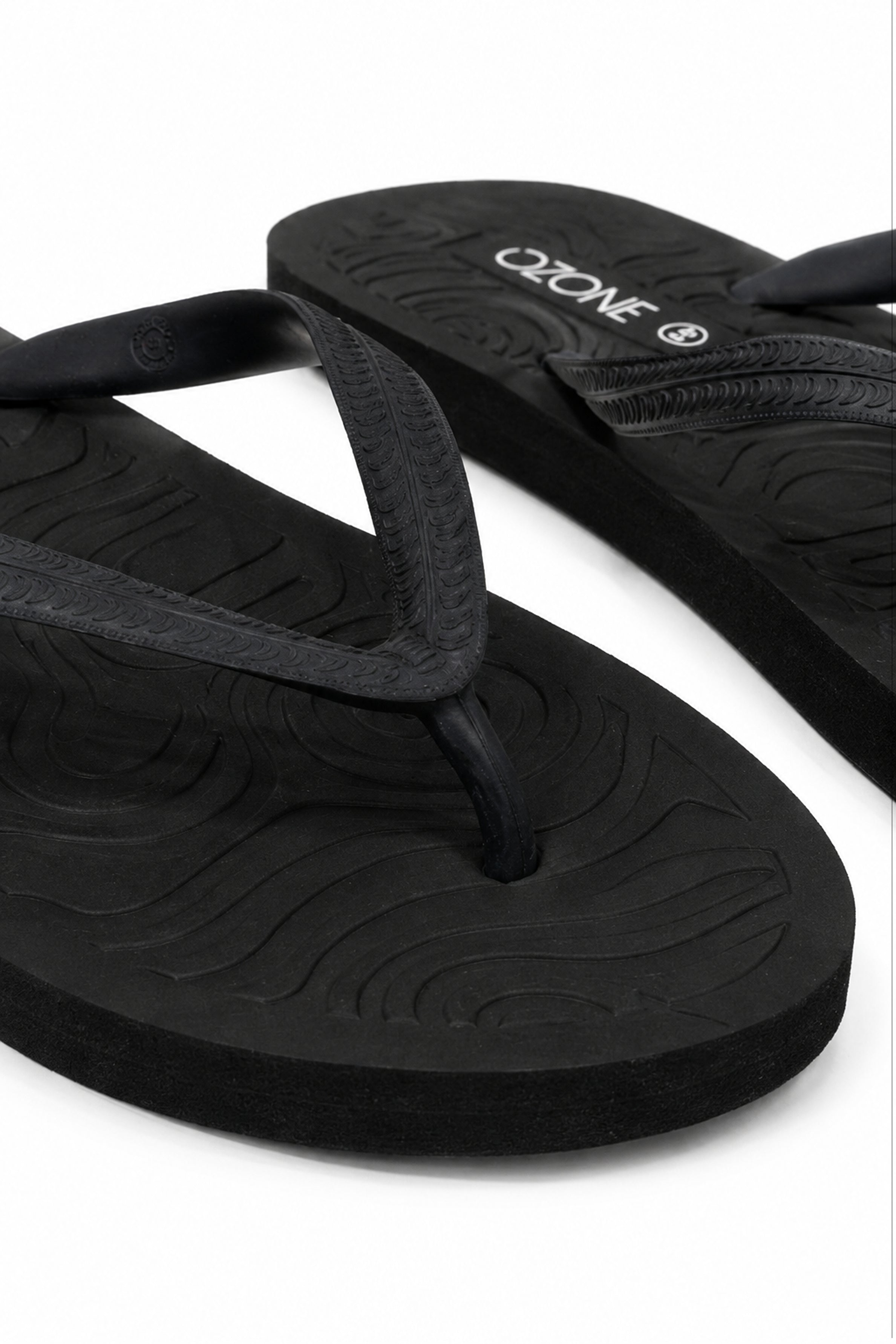 OZONE Men's Flip Flops - Black