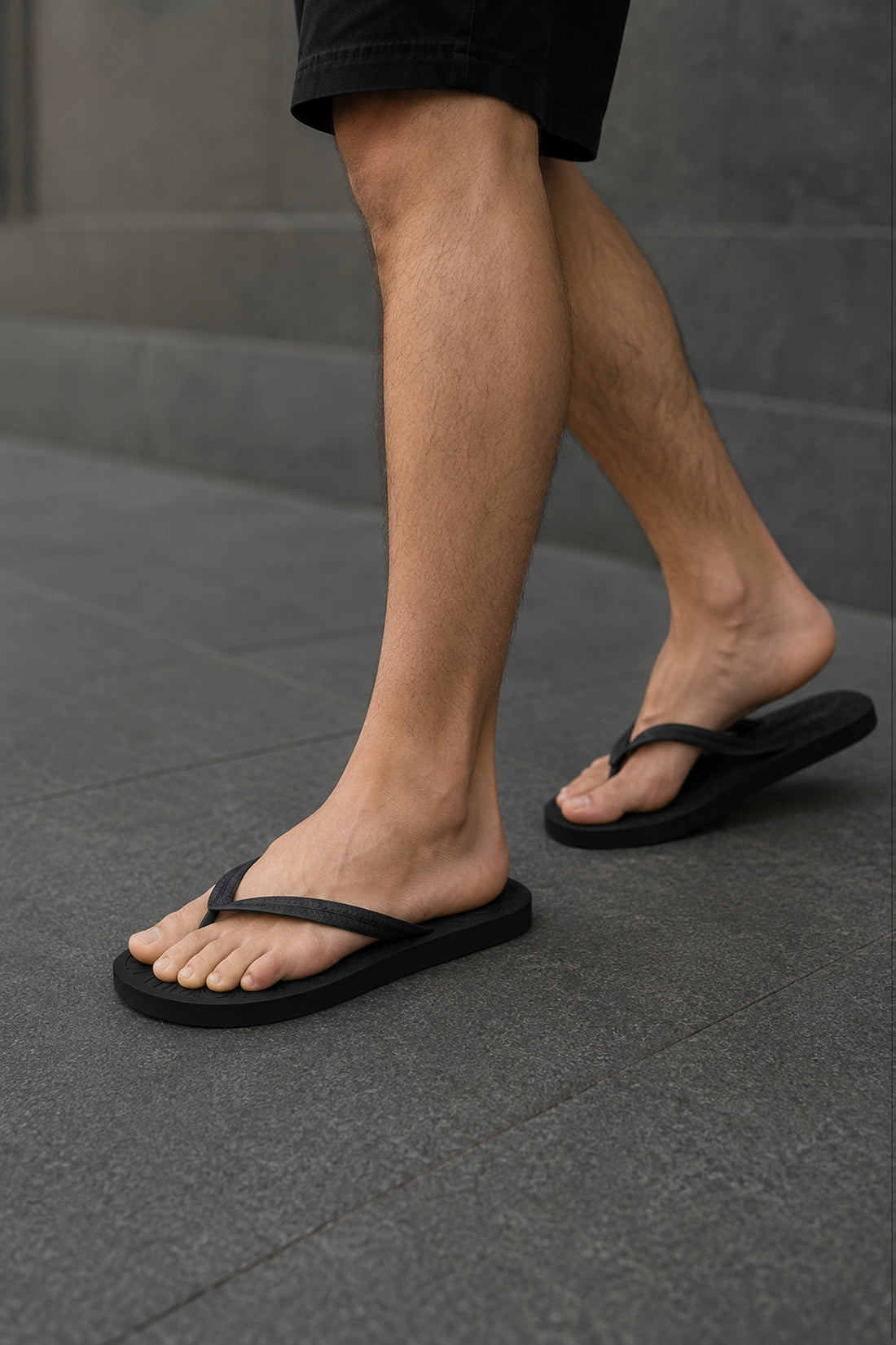 OZONE Men's Flip Flops - Black