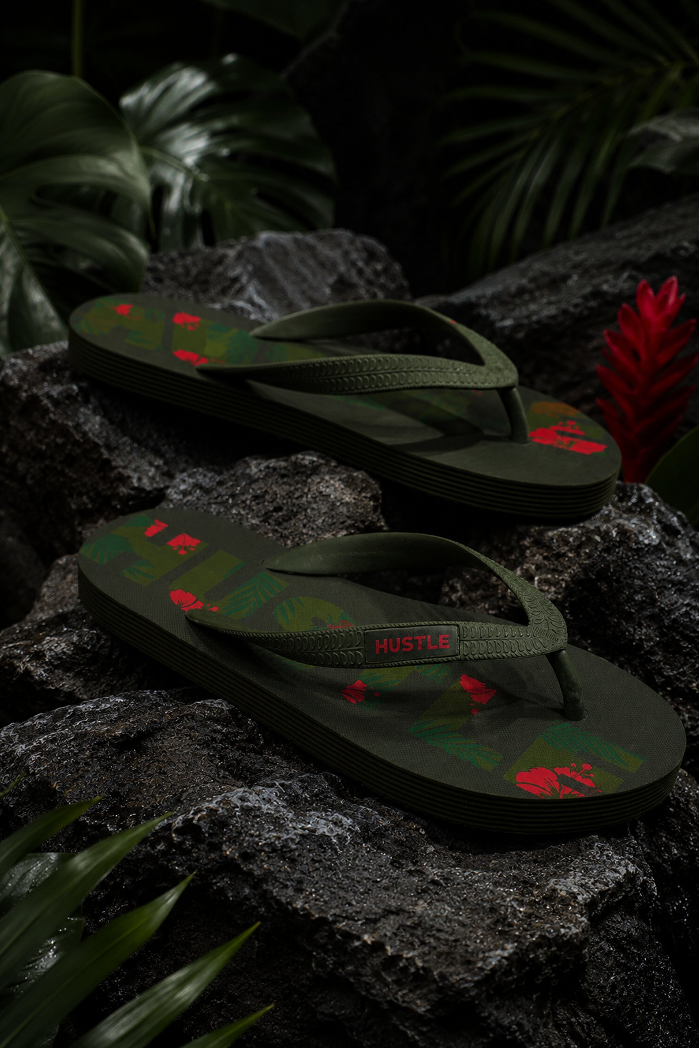 HUSTLE Men's Green Flip Flops