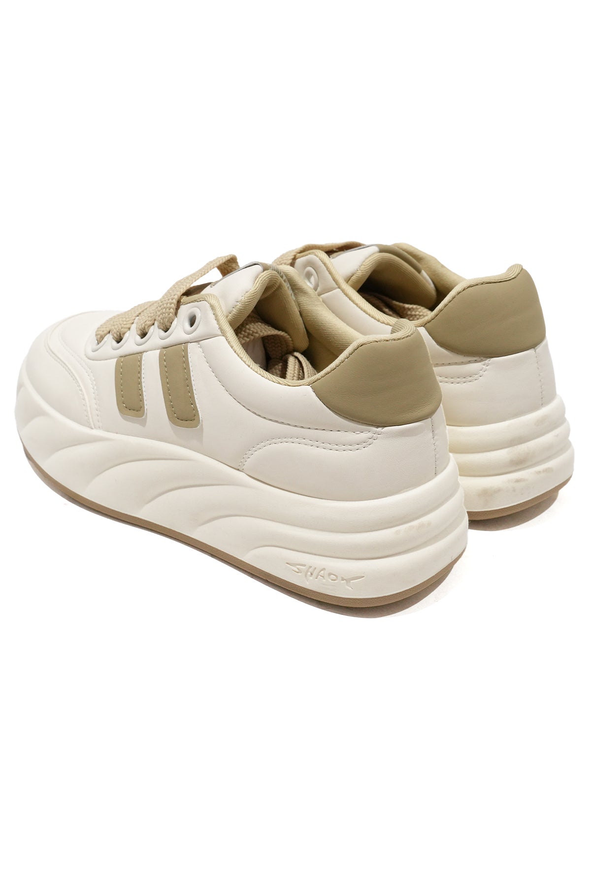 Women's Casual Chic Sneakers