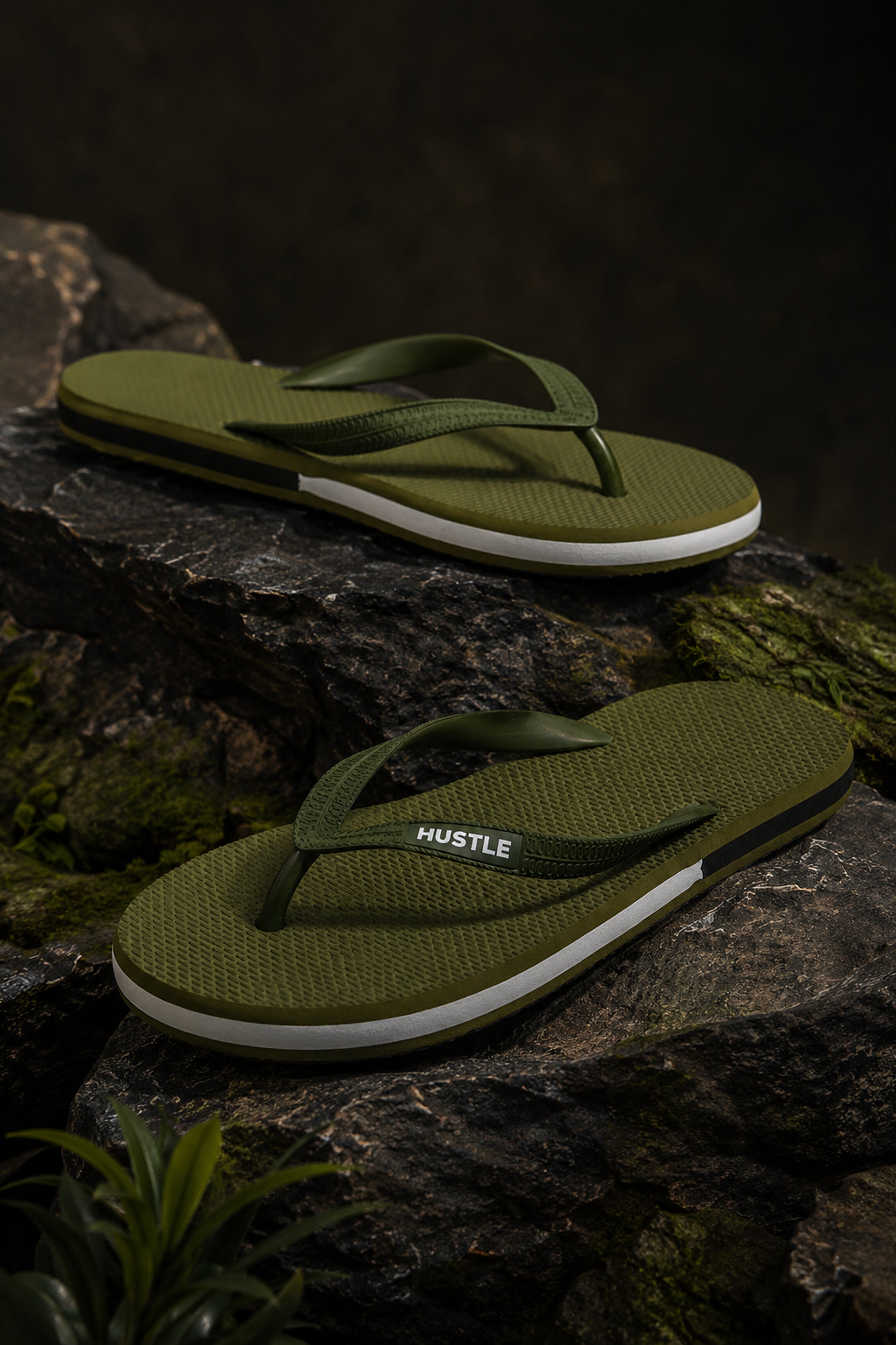 HUSTLE Men's Green Flip Flops
