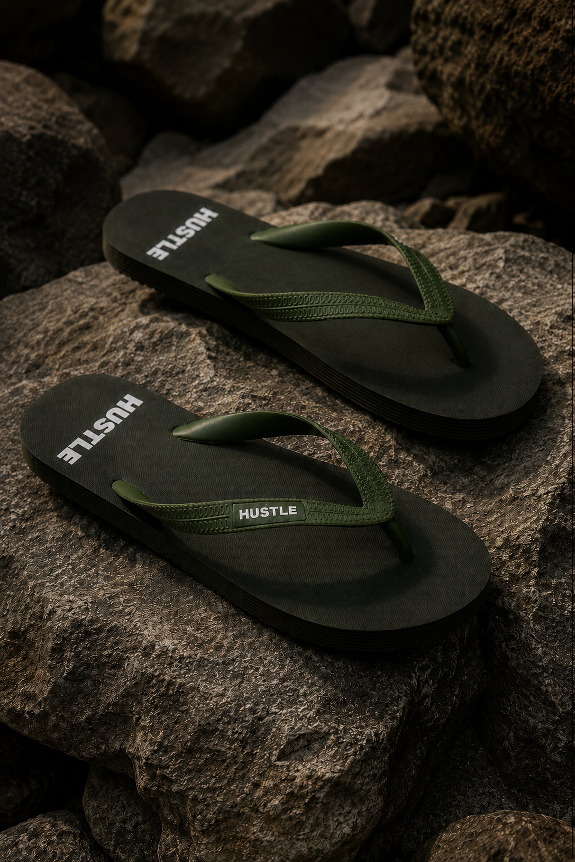 HUSTLE Men's Flip Flops - Green