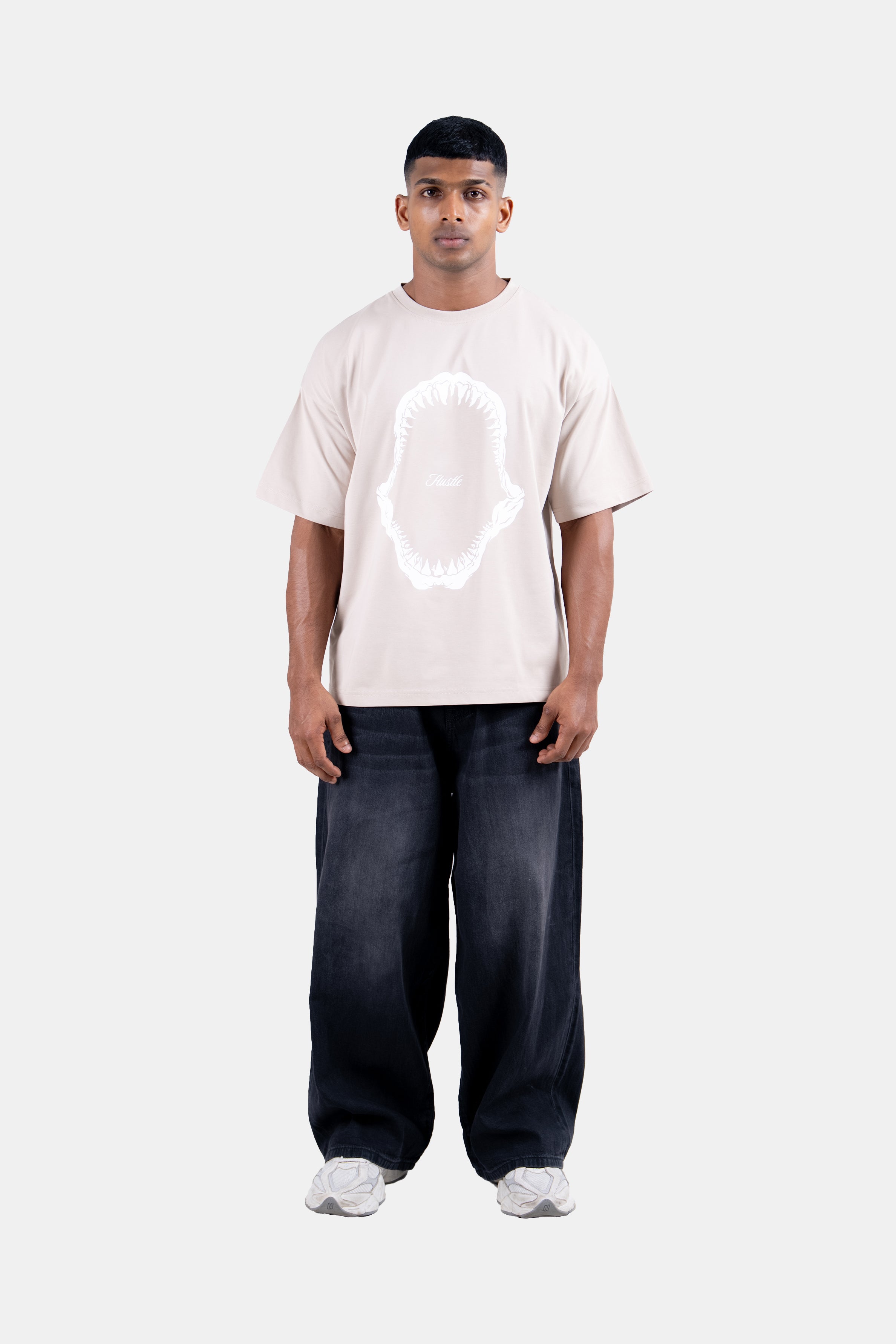 Hustle Men's Printed Crew Neck T-Shirt - Black & Beige