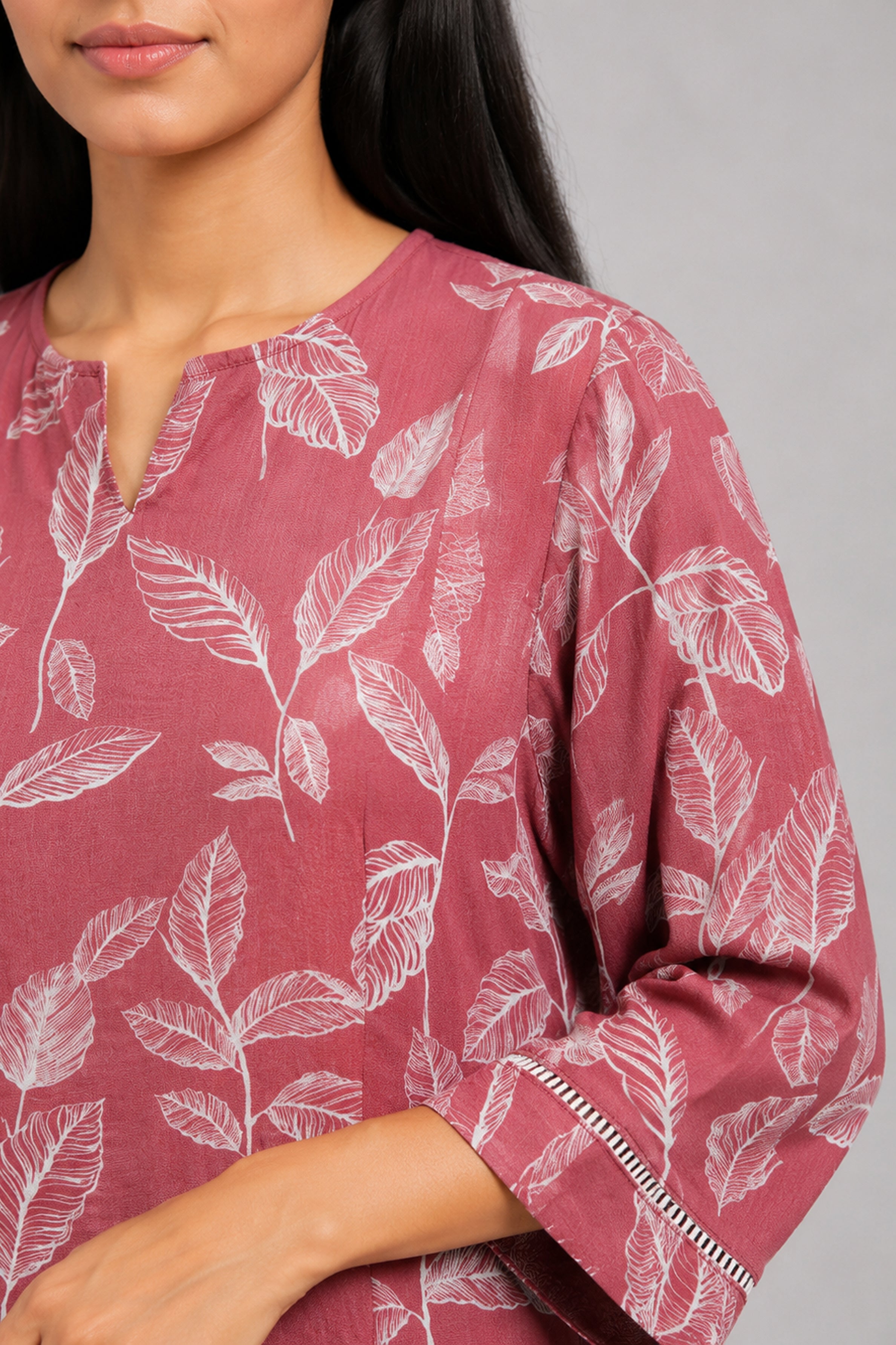 HADA Women's Casual Printed Kurta - Red