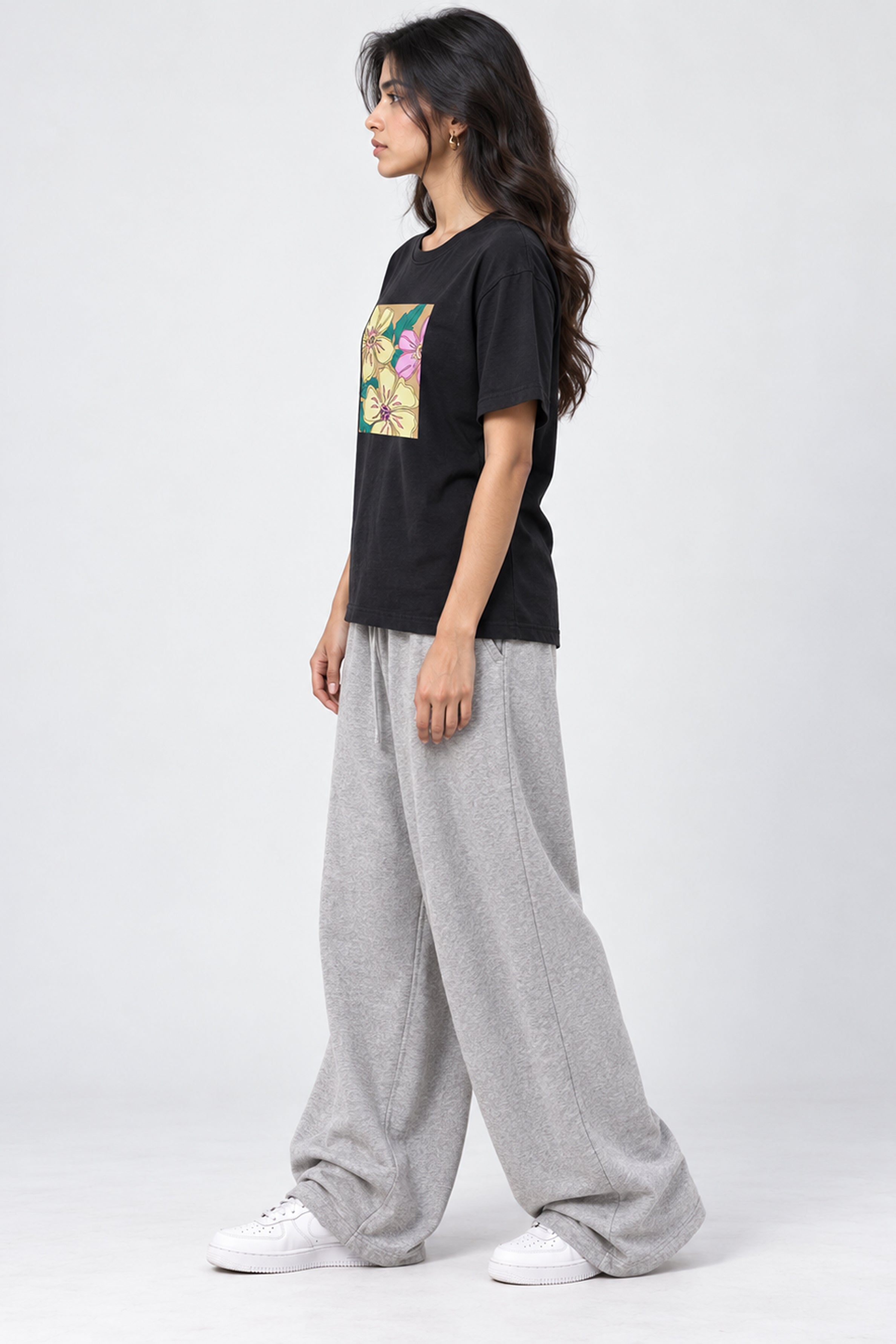 LOLI Women's Crew Neck Regular Tees - Black