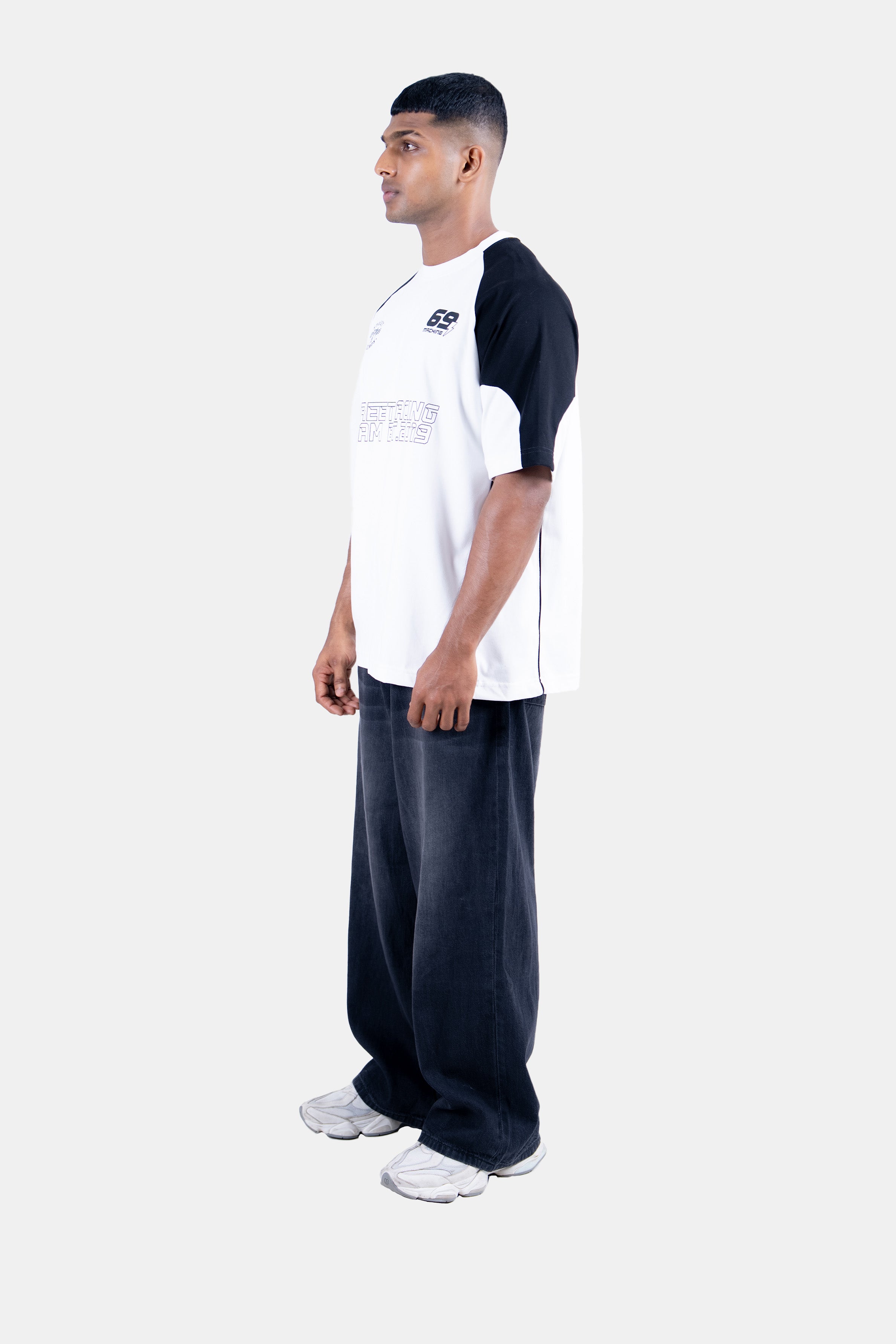 Hustle Men's Crew Neck T-Shirt - White & Black