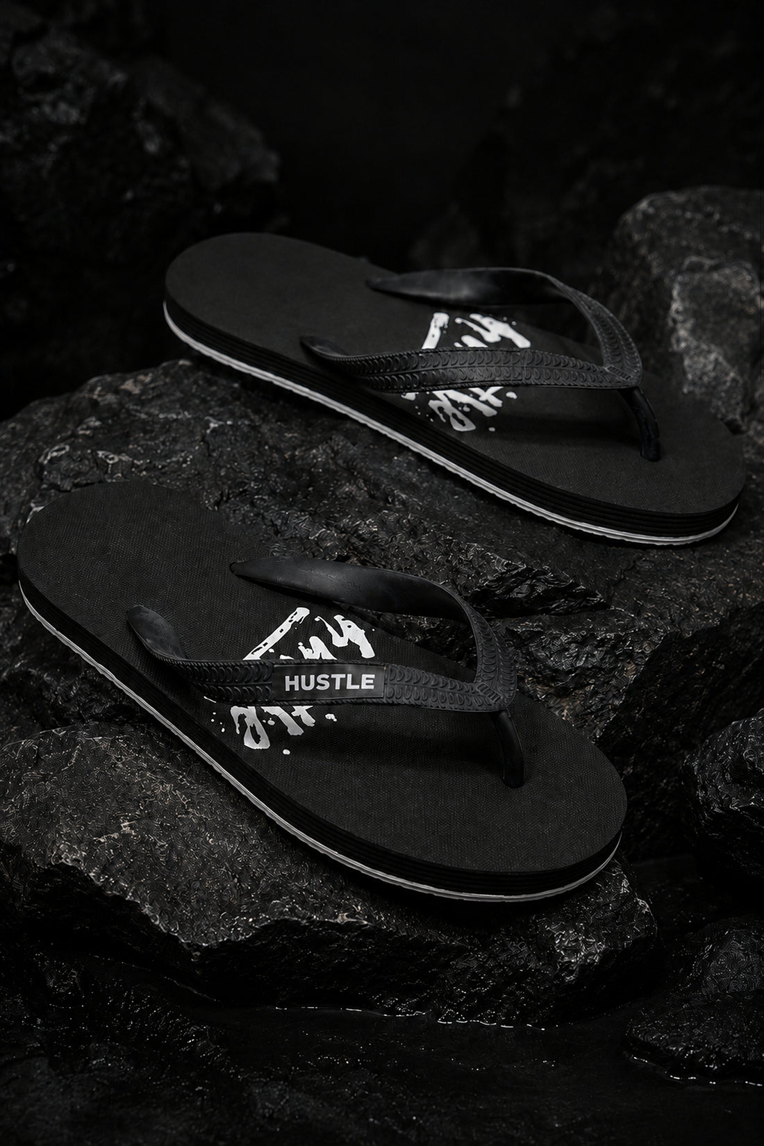 HUSTLE Men's Flip Flops - Black