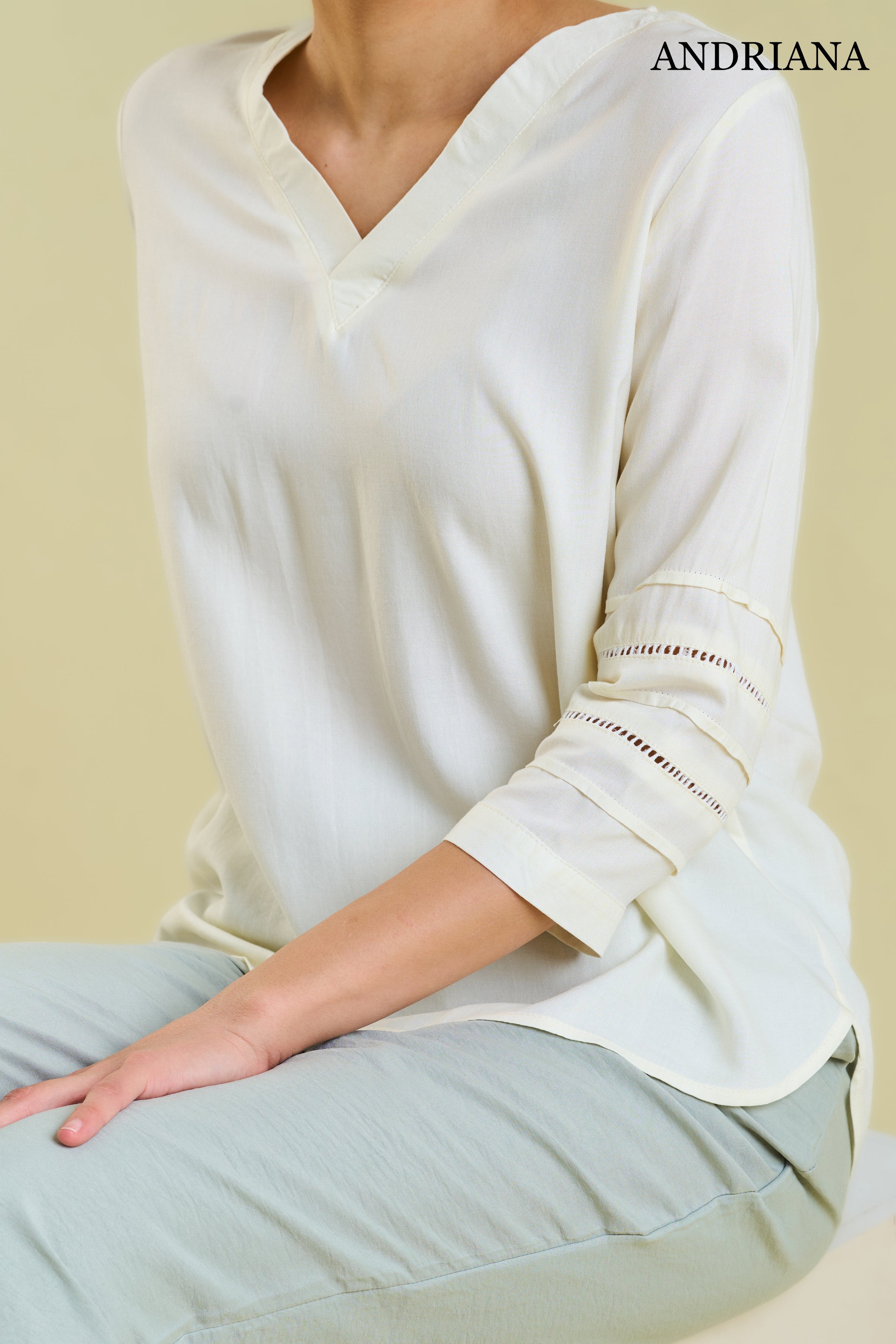 ANDRIANA Women's Formal Blouse