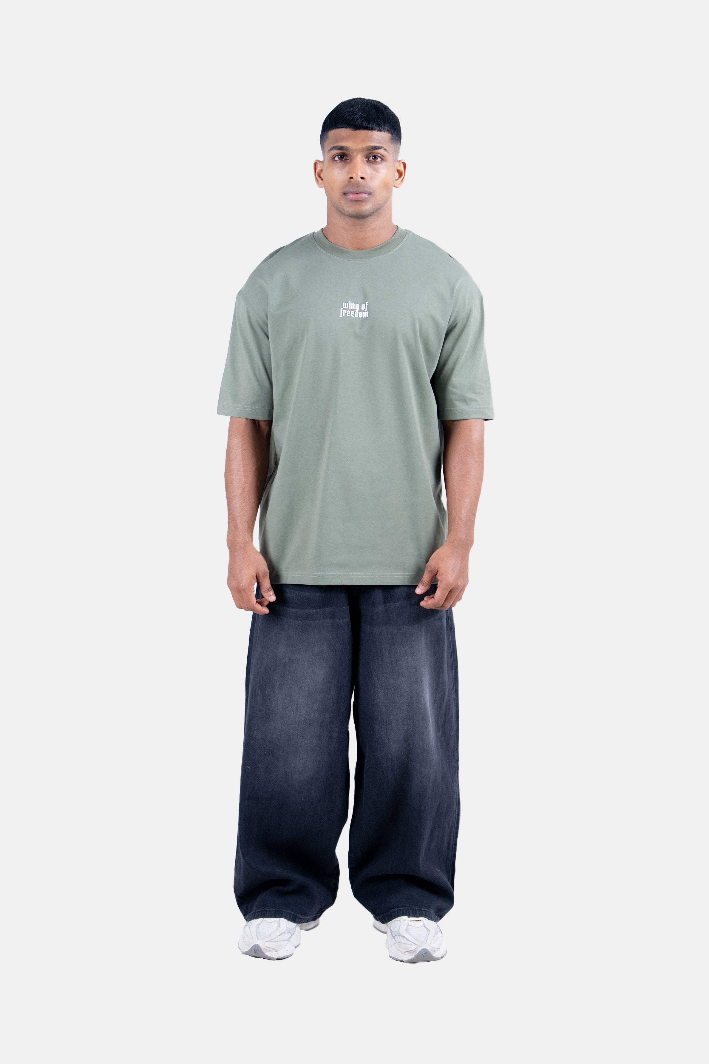 Hustle Men's Crew Neck T-Shirt - Green & Black