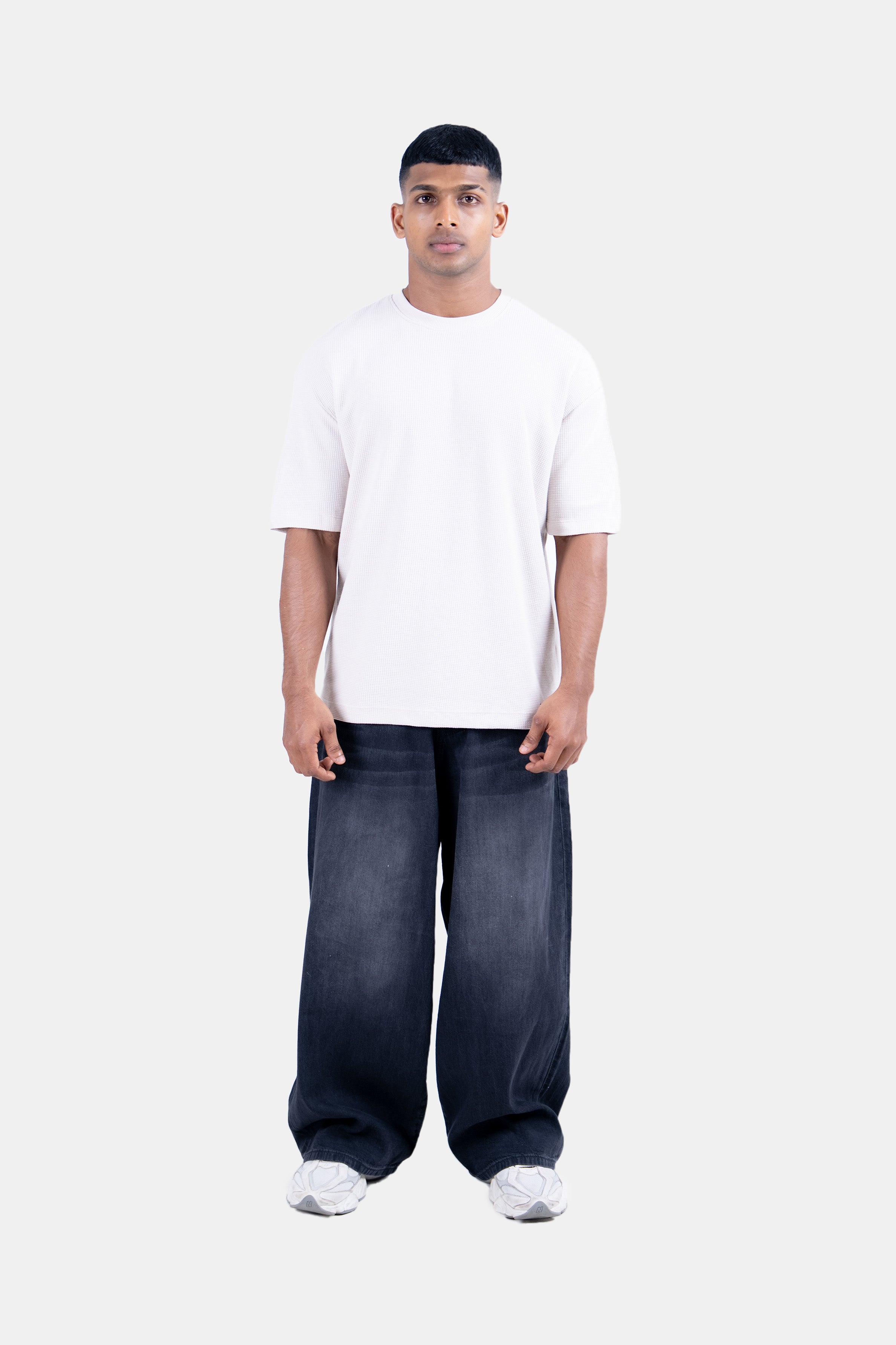 Hustle Men's Crew Neck T-Shirt - Dark Grey, White & Black