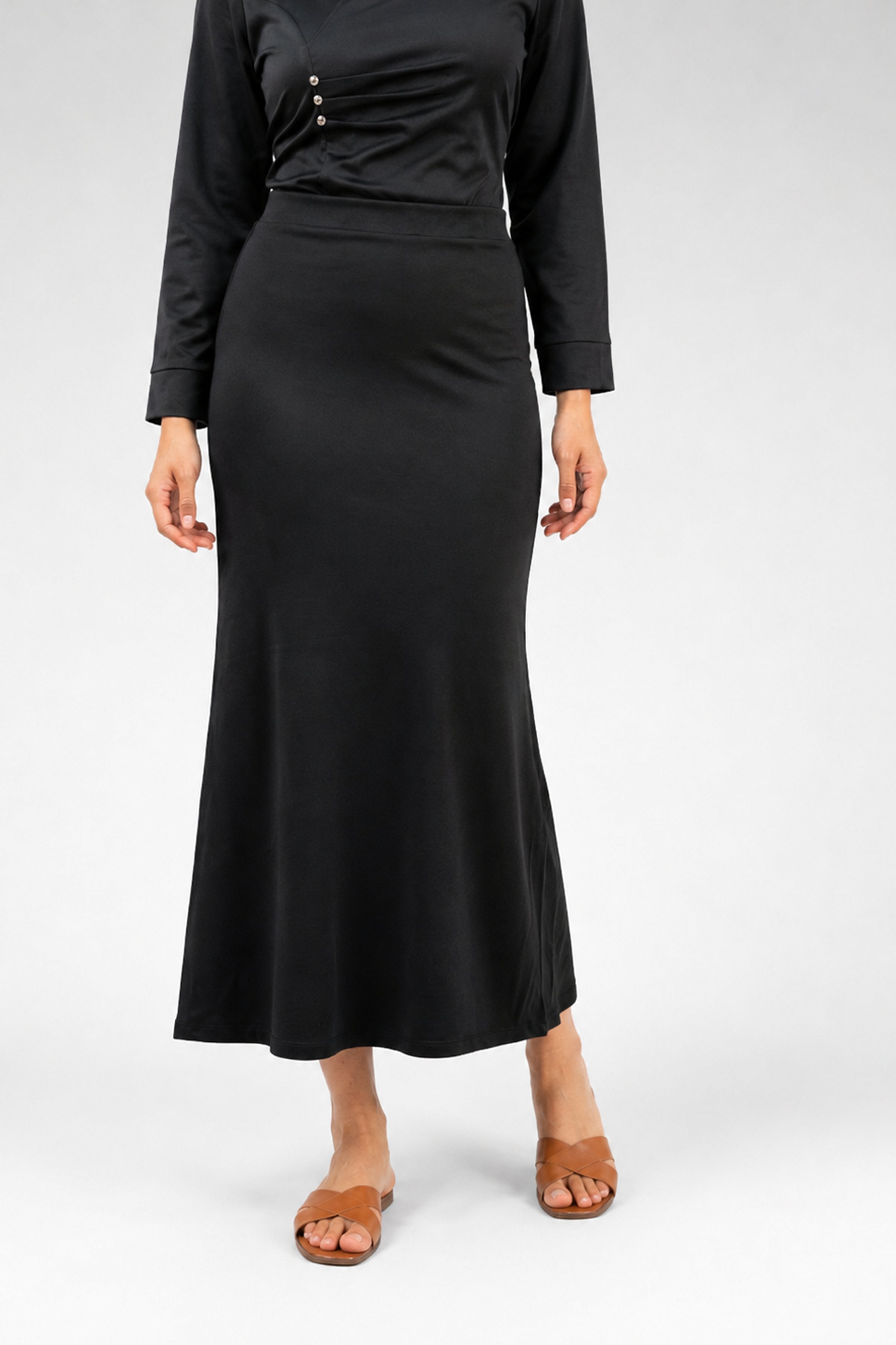 HADA Casual Slim Fit Long Skirt - Black