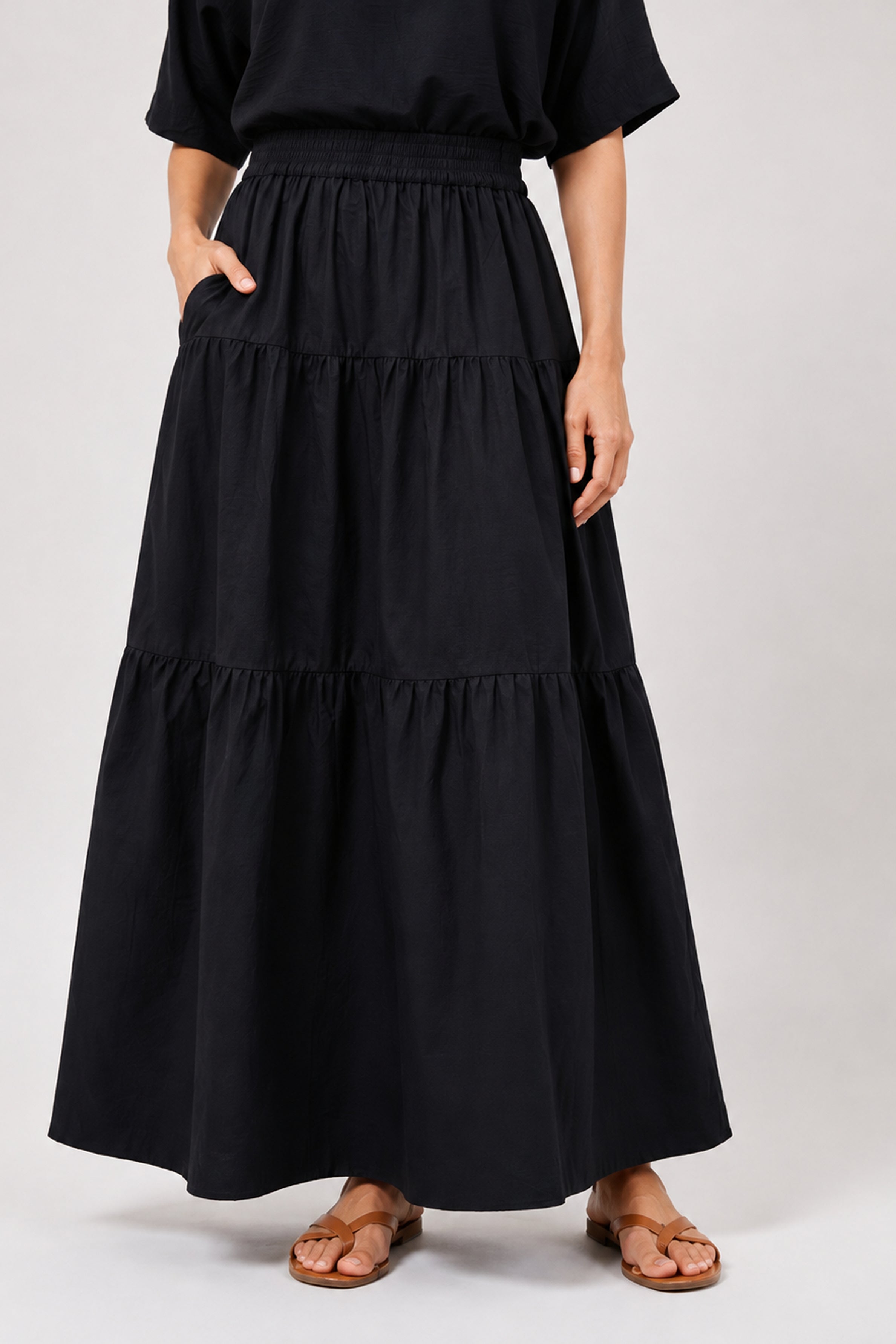 HADA Casual Relaxed Fit Long Skirt - Black