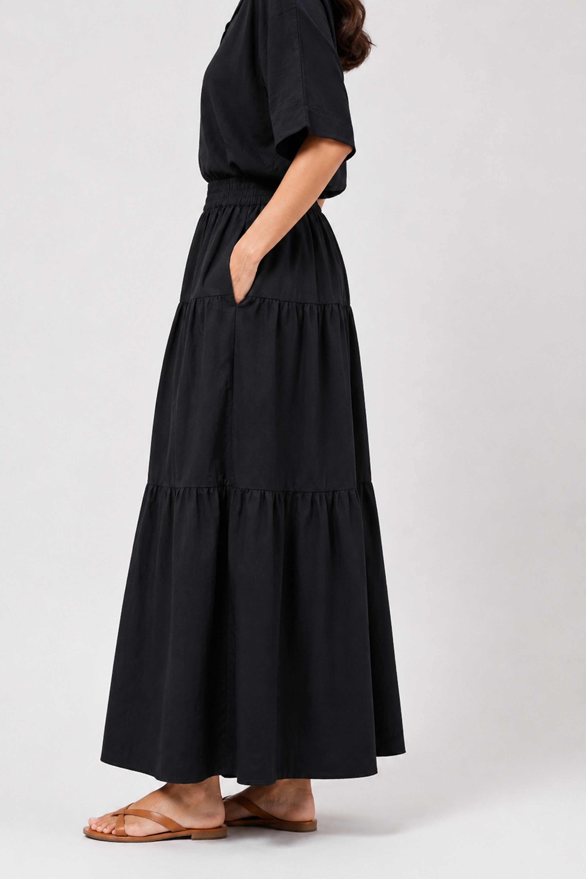 HADA Casual Relaxed Fit Long Skirt - Black