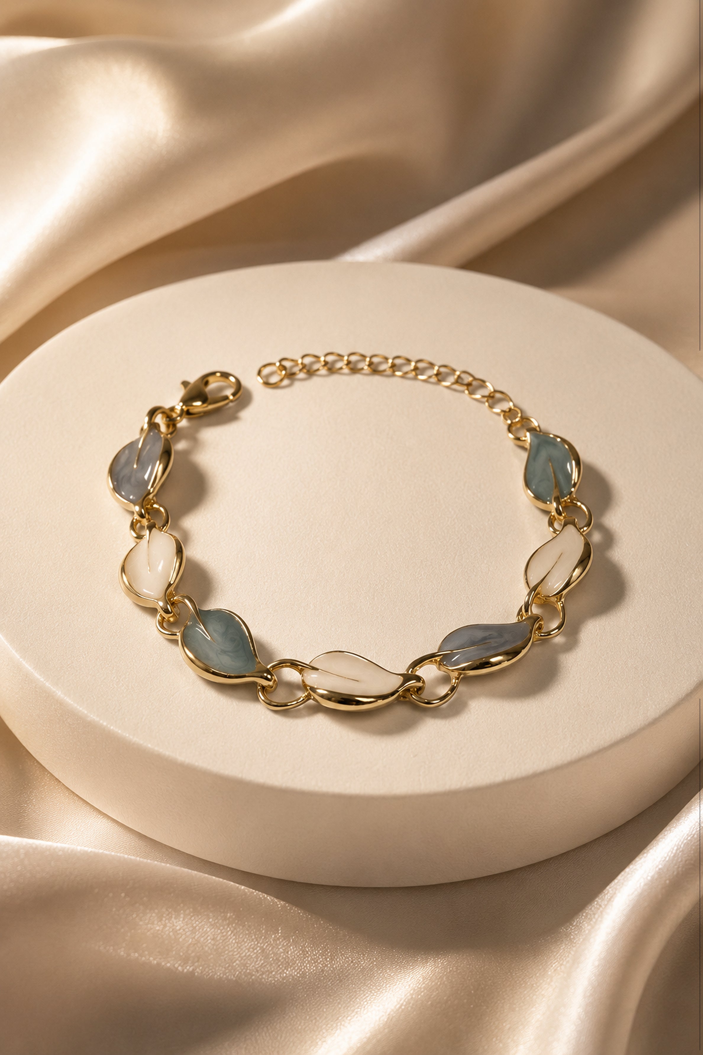Women's Elegant Fashion Bracelet