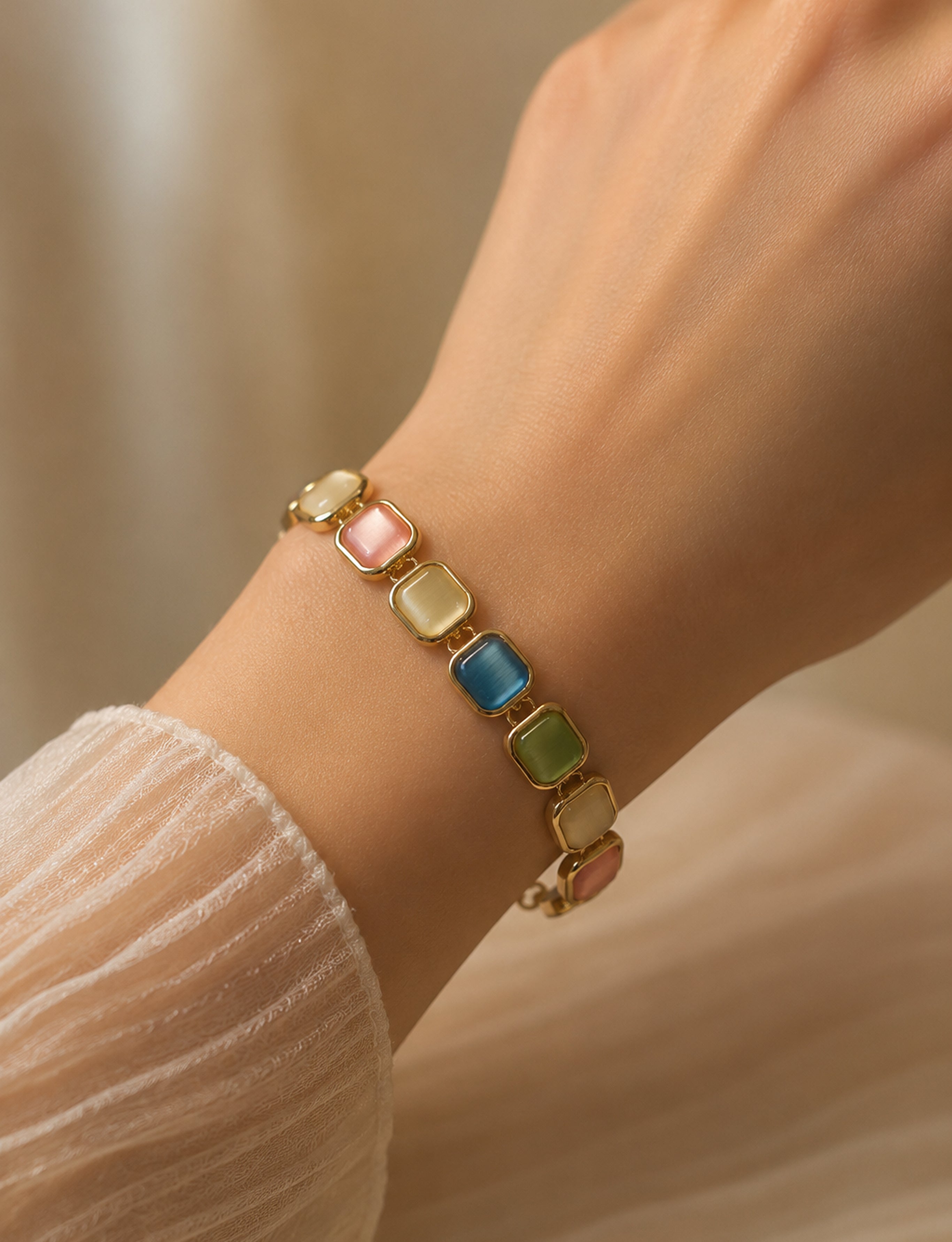 Women's Elegant Fashion Bracelet