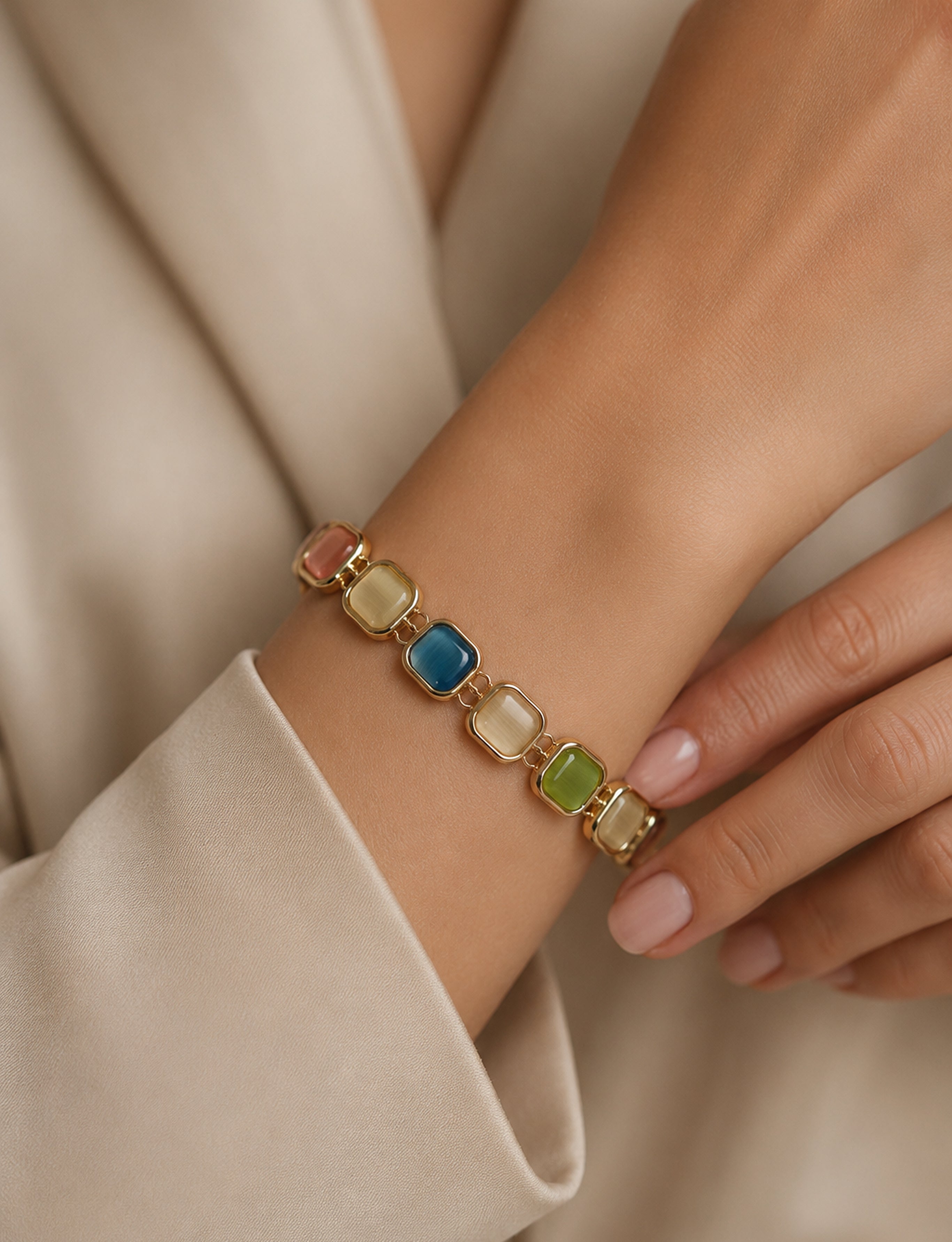 Women's Elegant Fashion Bracelet