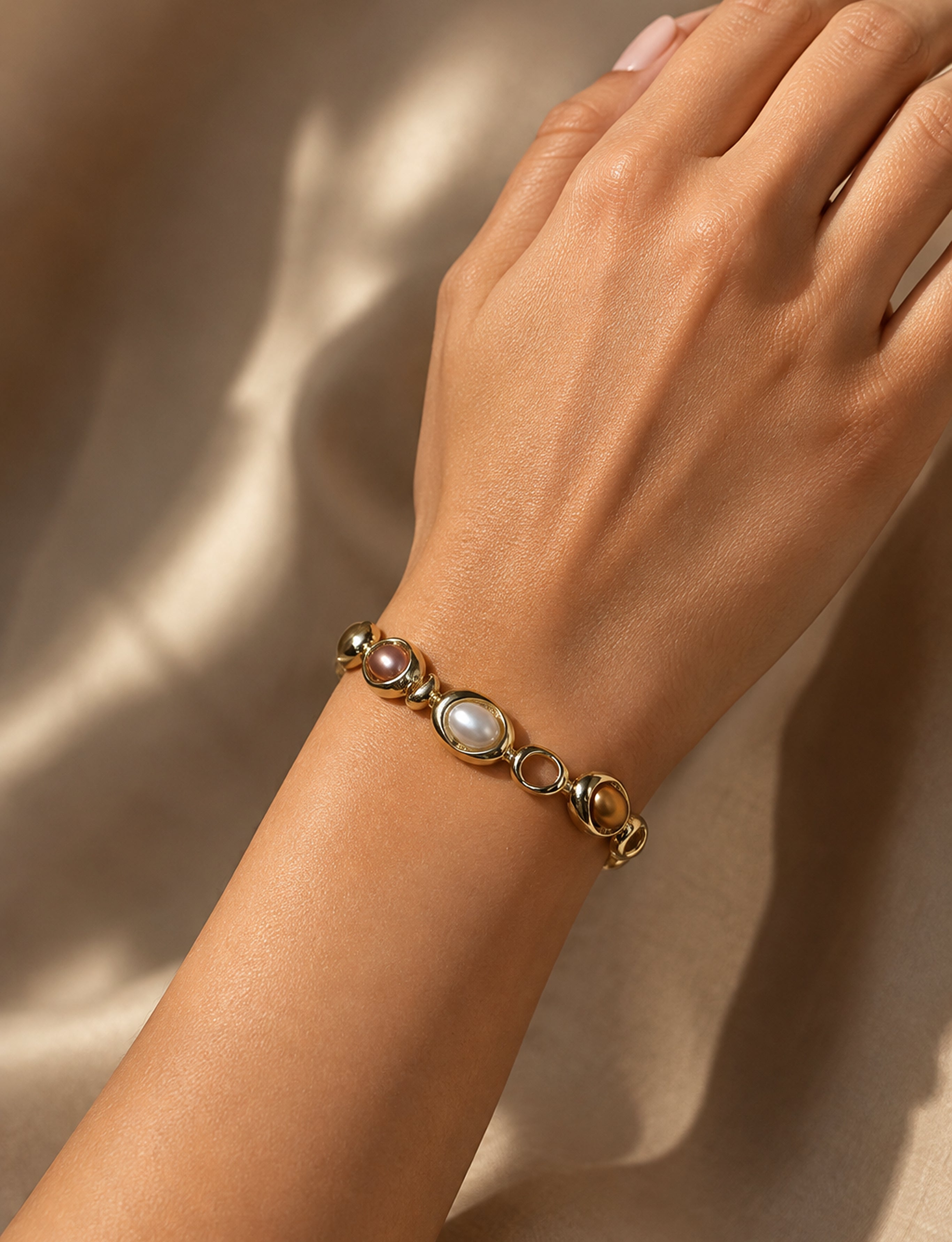 Women's Elegant Fashion Bracelet