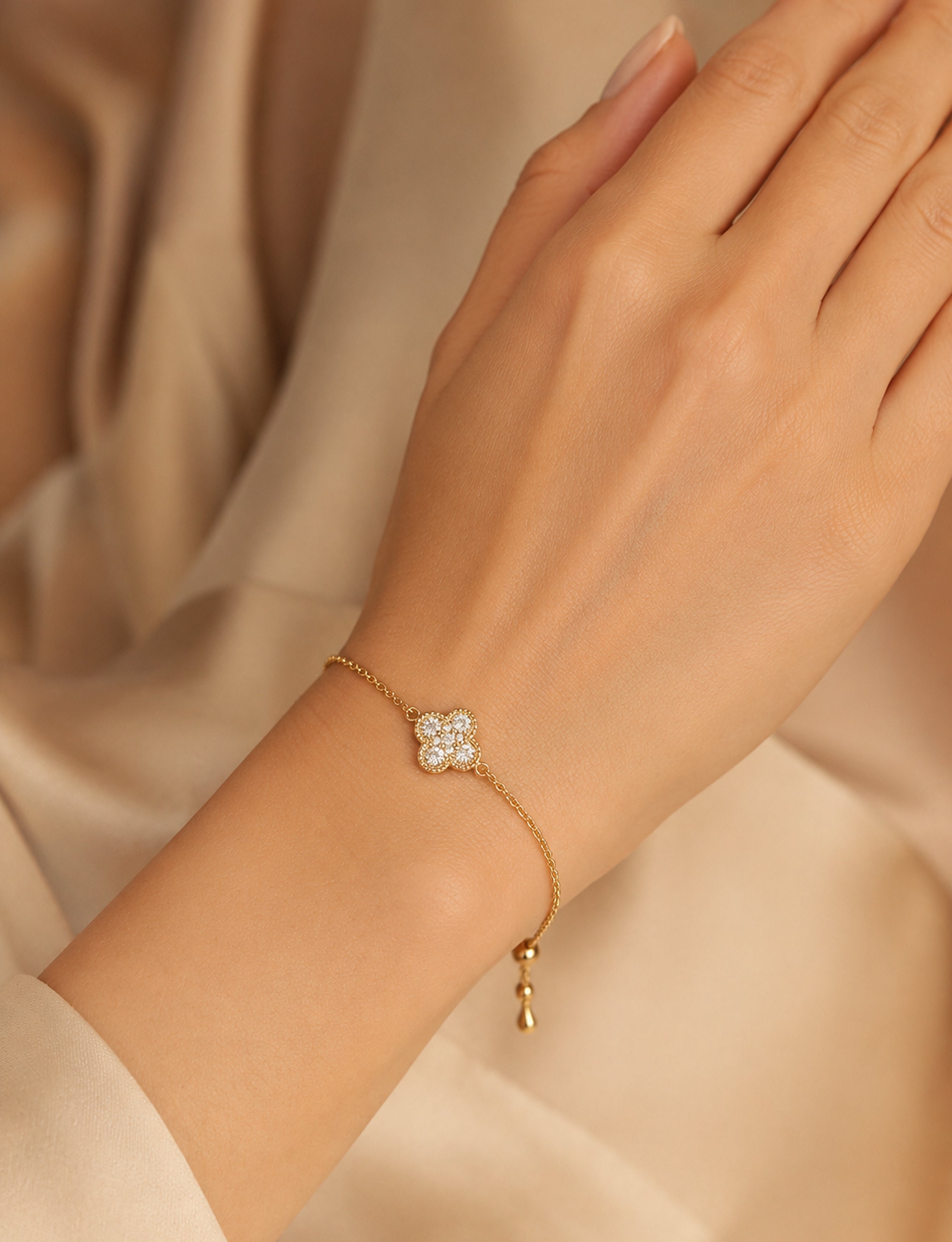 Women's Elegant Fashion Bracelet