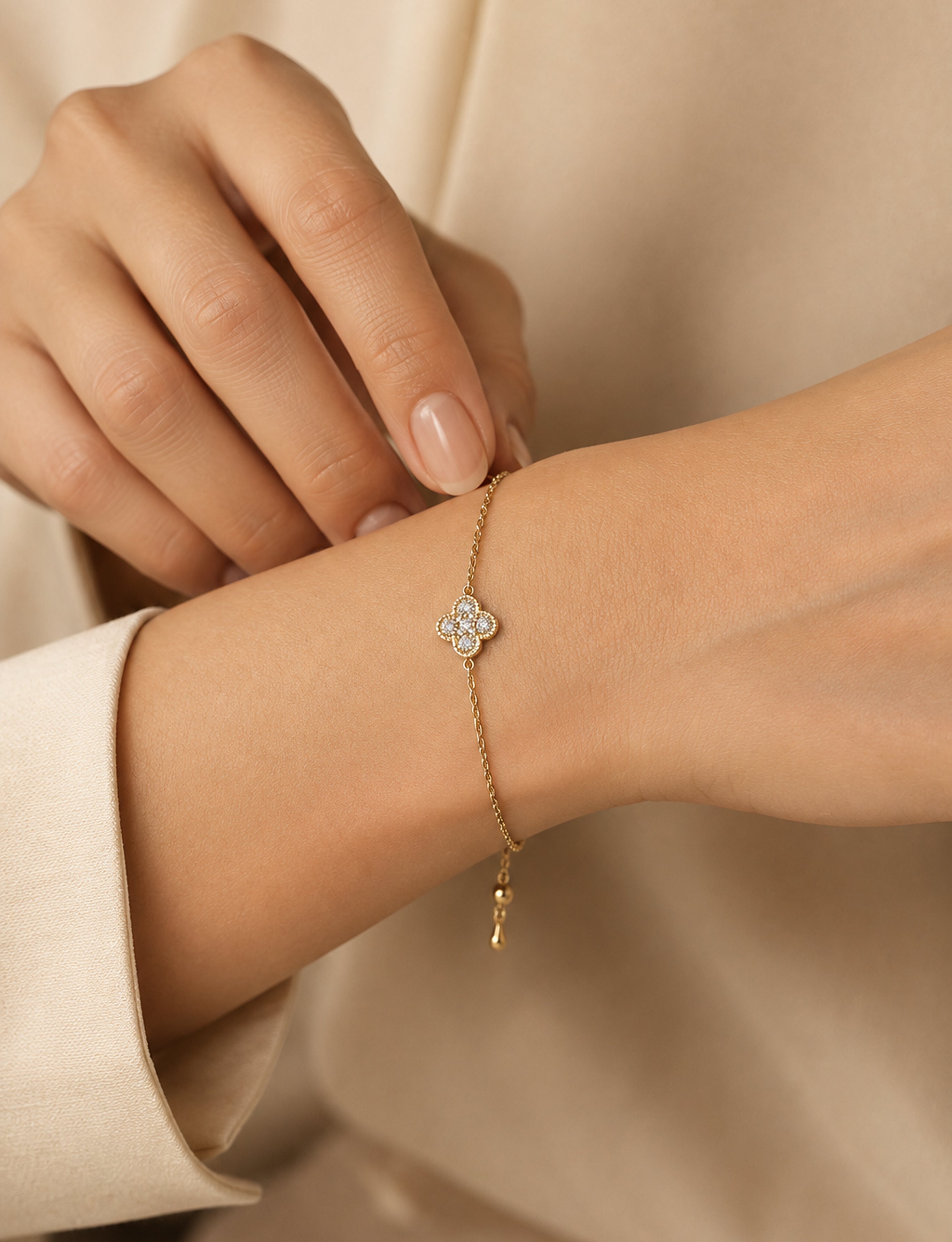Women's Elegant Fashion Bracelet