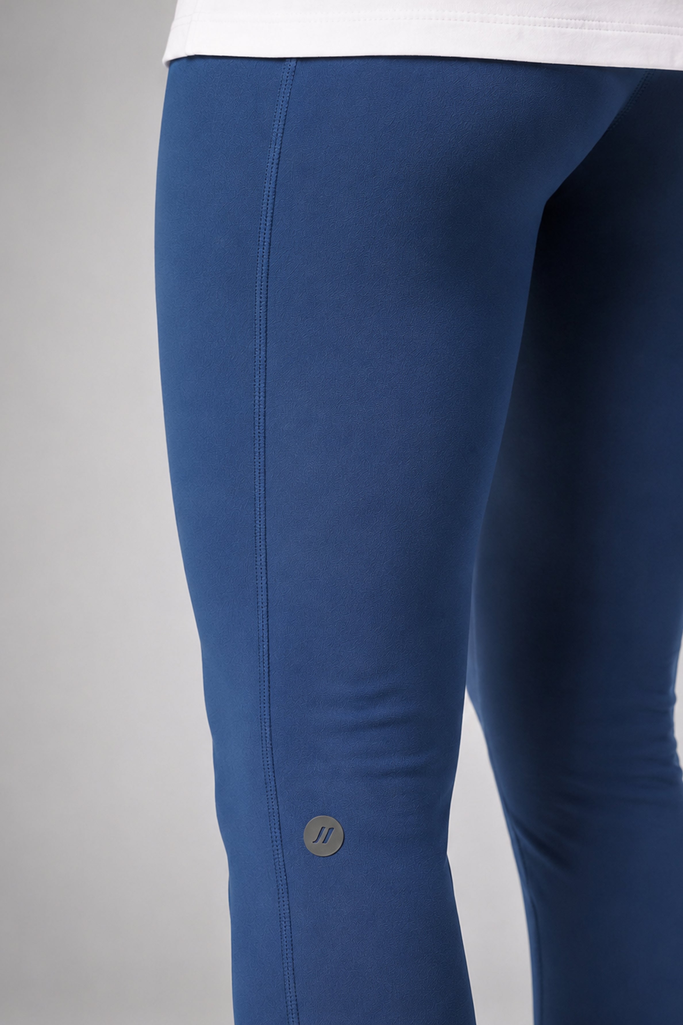 STRIDE Women's Performance Sports Legging - Diffused Blue