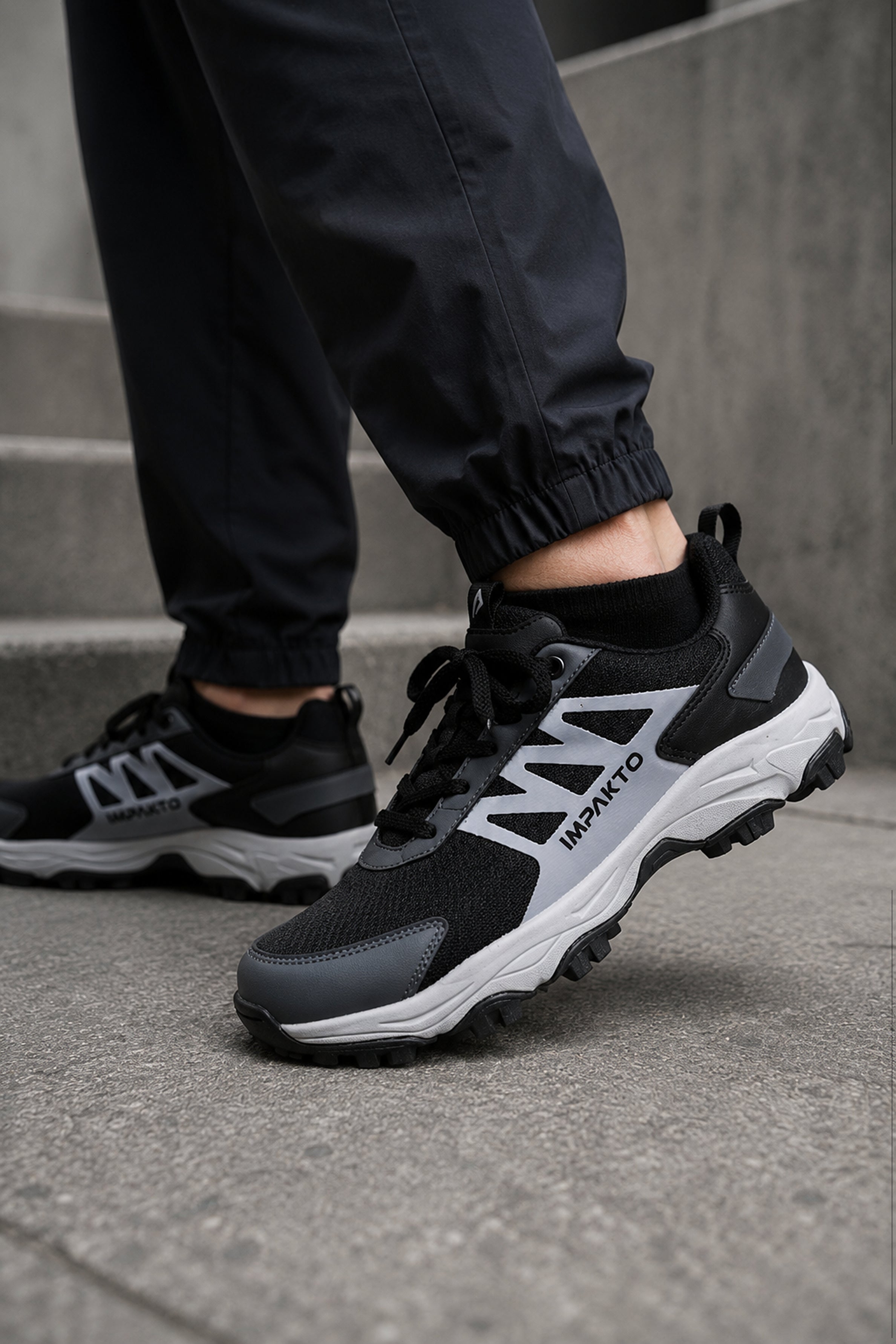 IMPAKTO Men's Black Sports Shoes