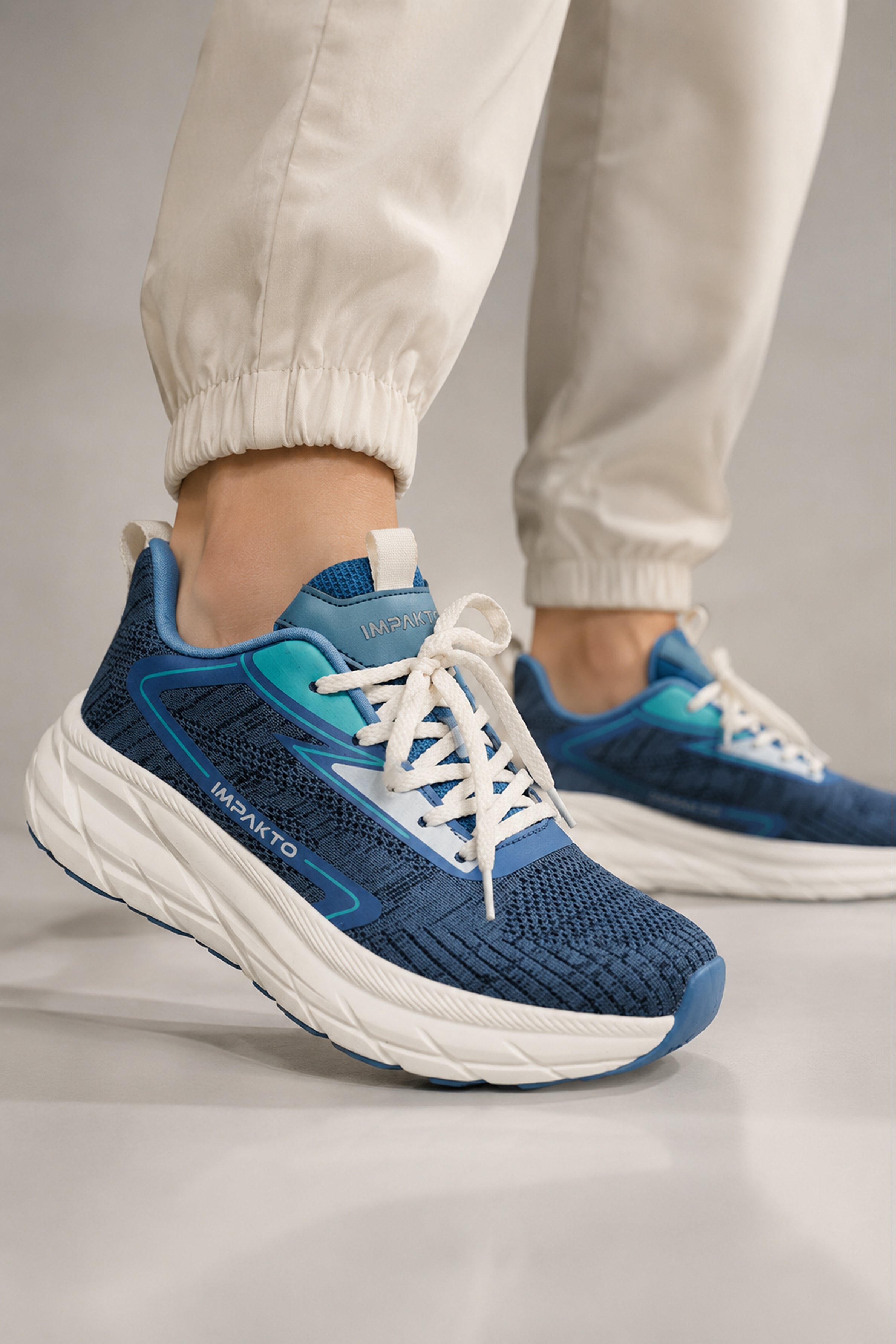 IMPAKTO Women's Blue Sports Shoes
