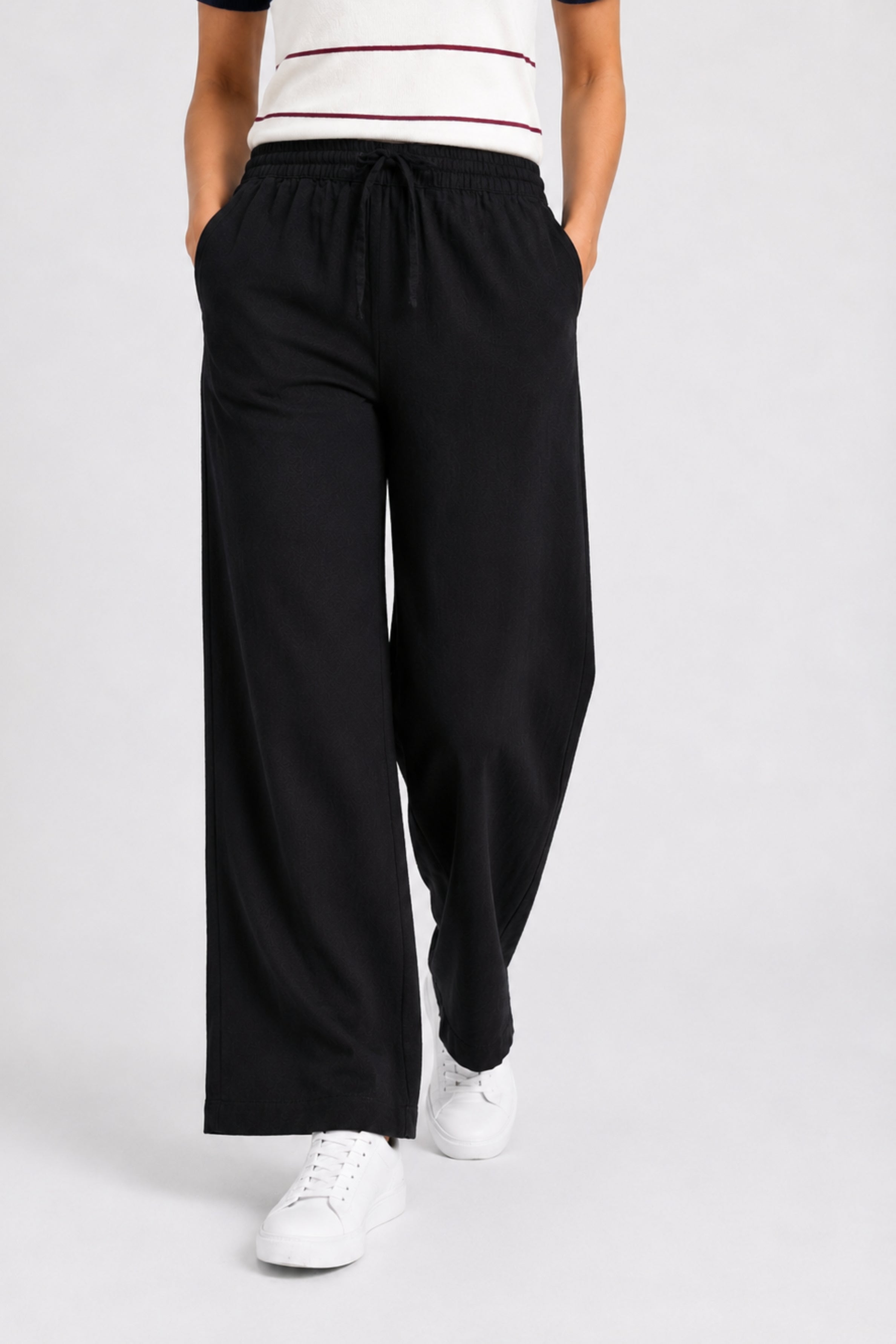 MODANO Casual Wide-Leg Pant - Black