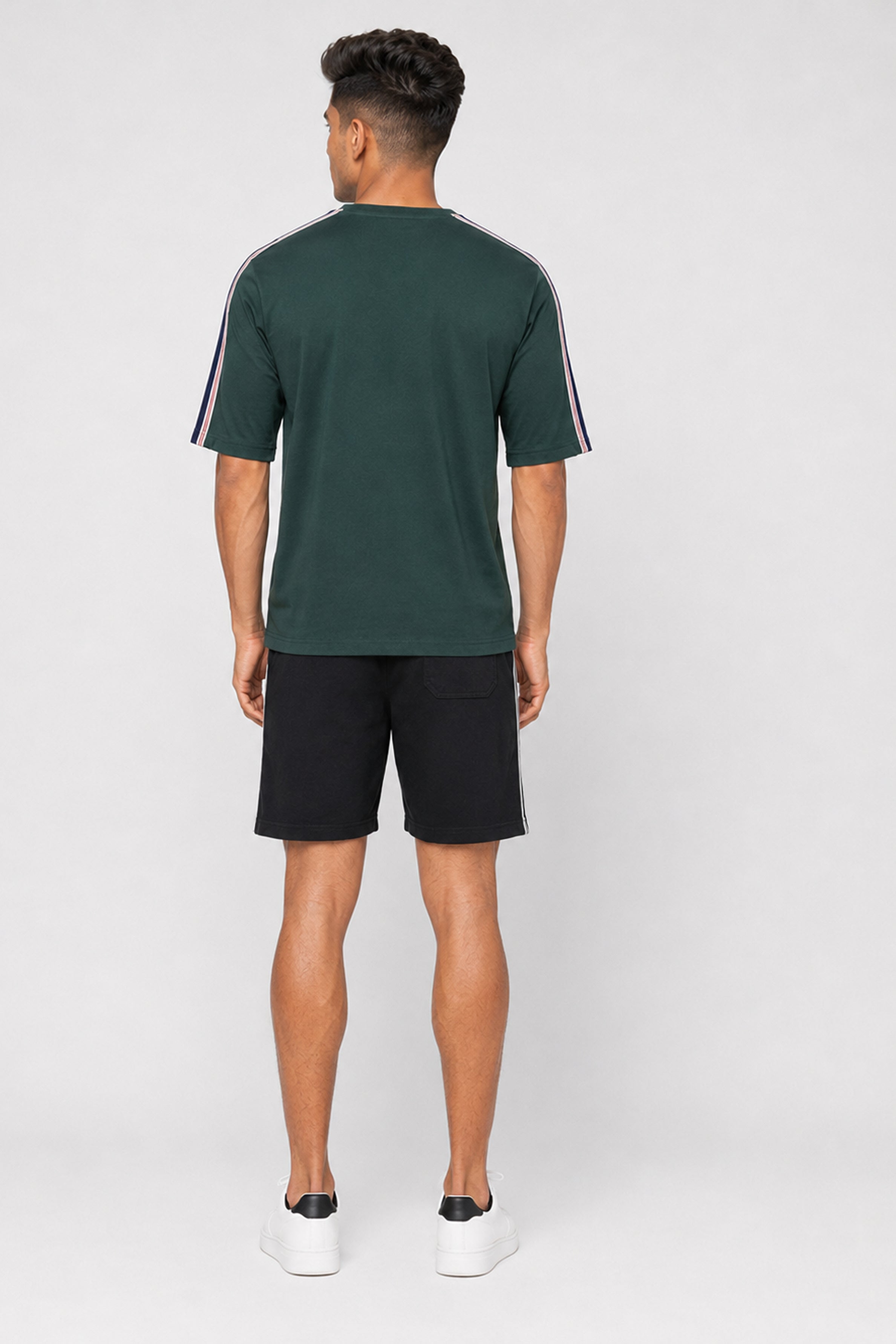 HUSTLE Men's Relax Fit T-Shirt - Dark Green