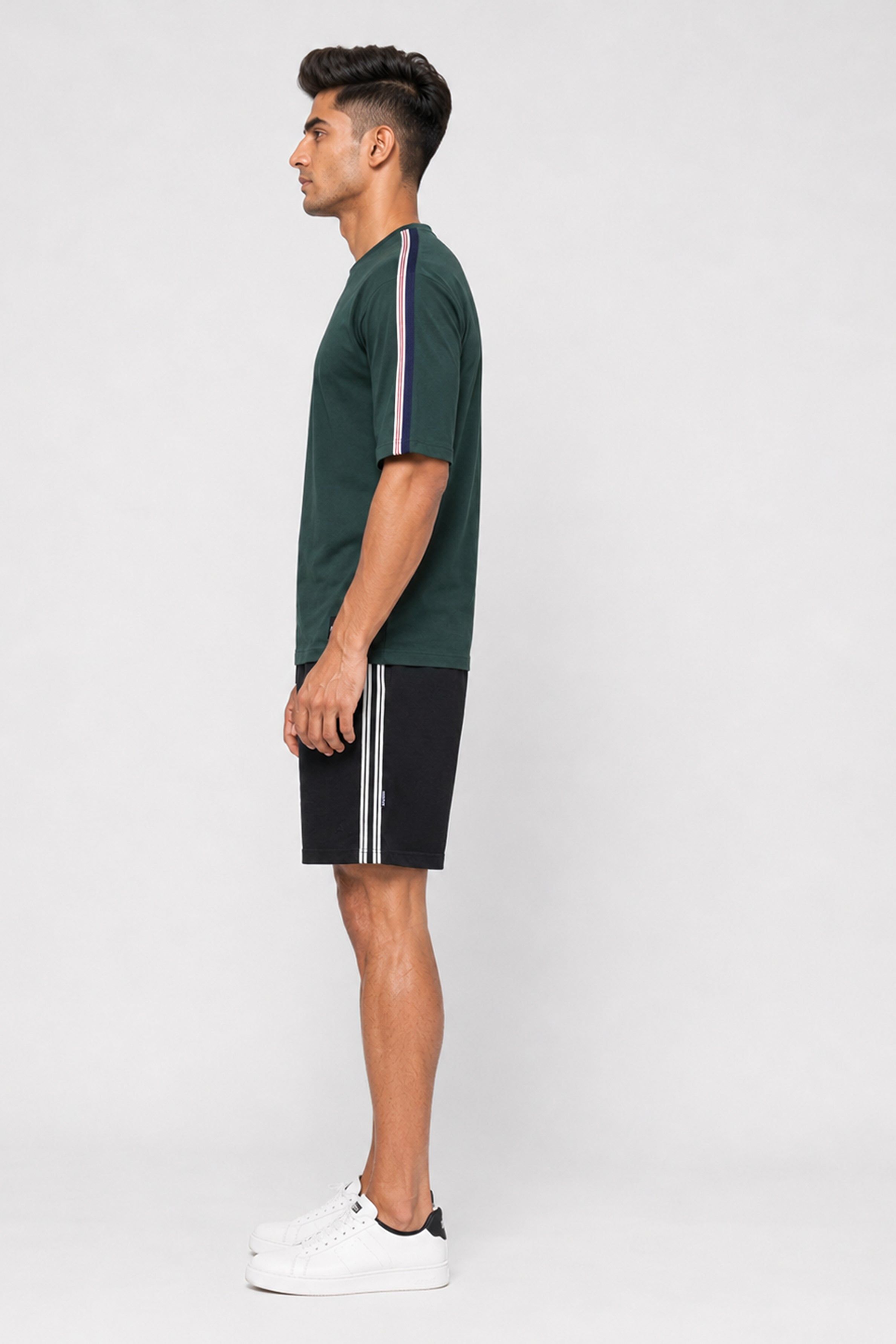 HUSTLE Men's Relax Fit T-Shirt - Dark Green