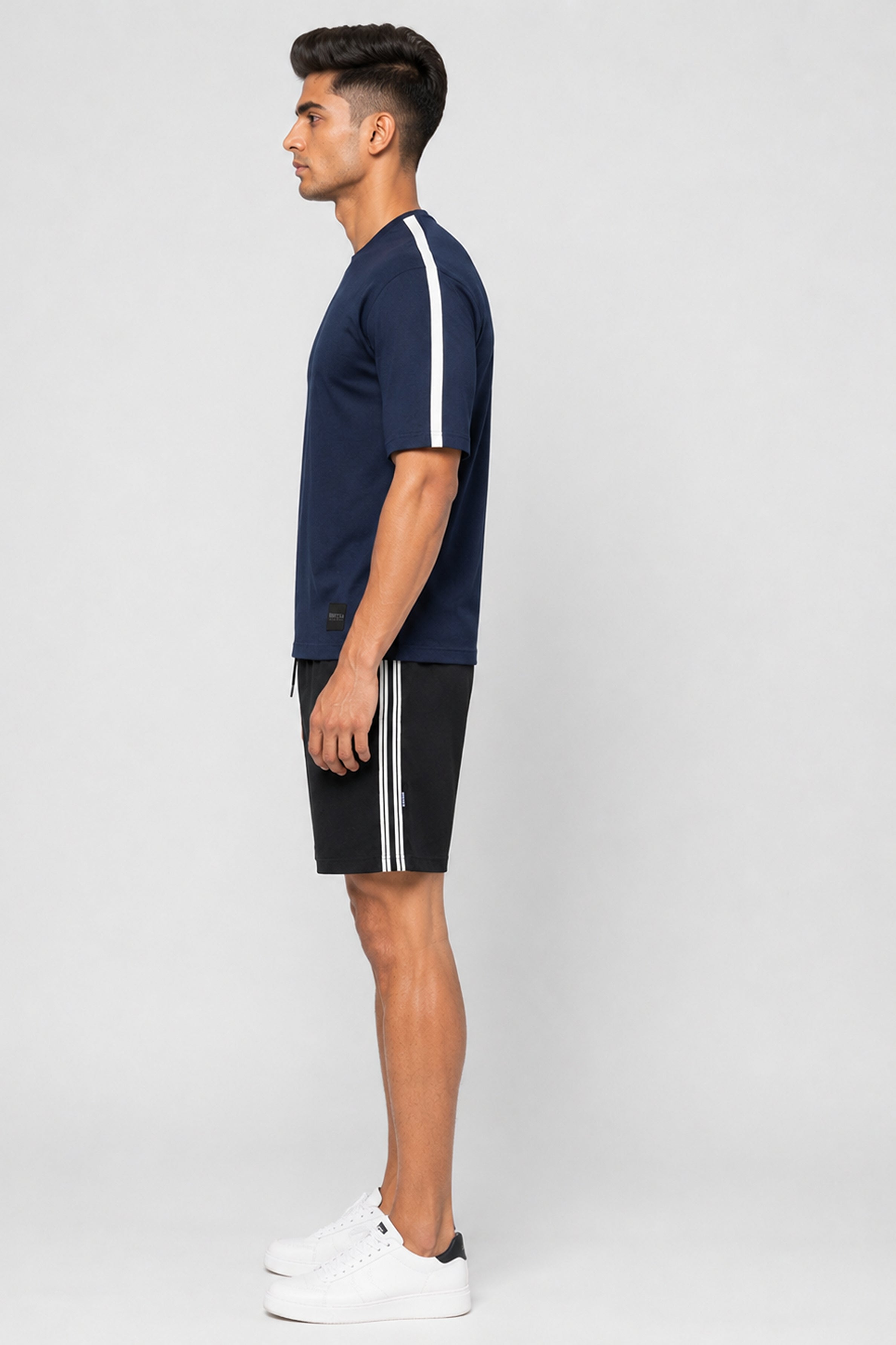 HUSTLE Men's Relax Fit T-Shirt - Navy