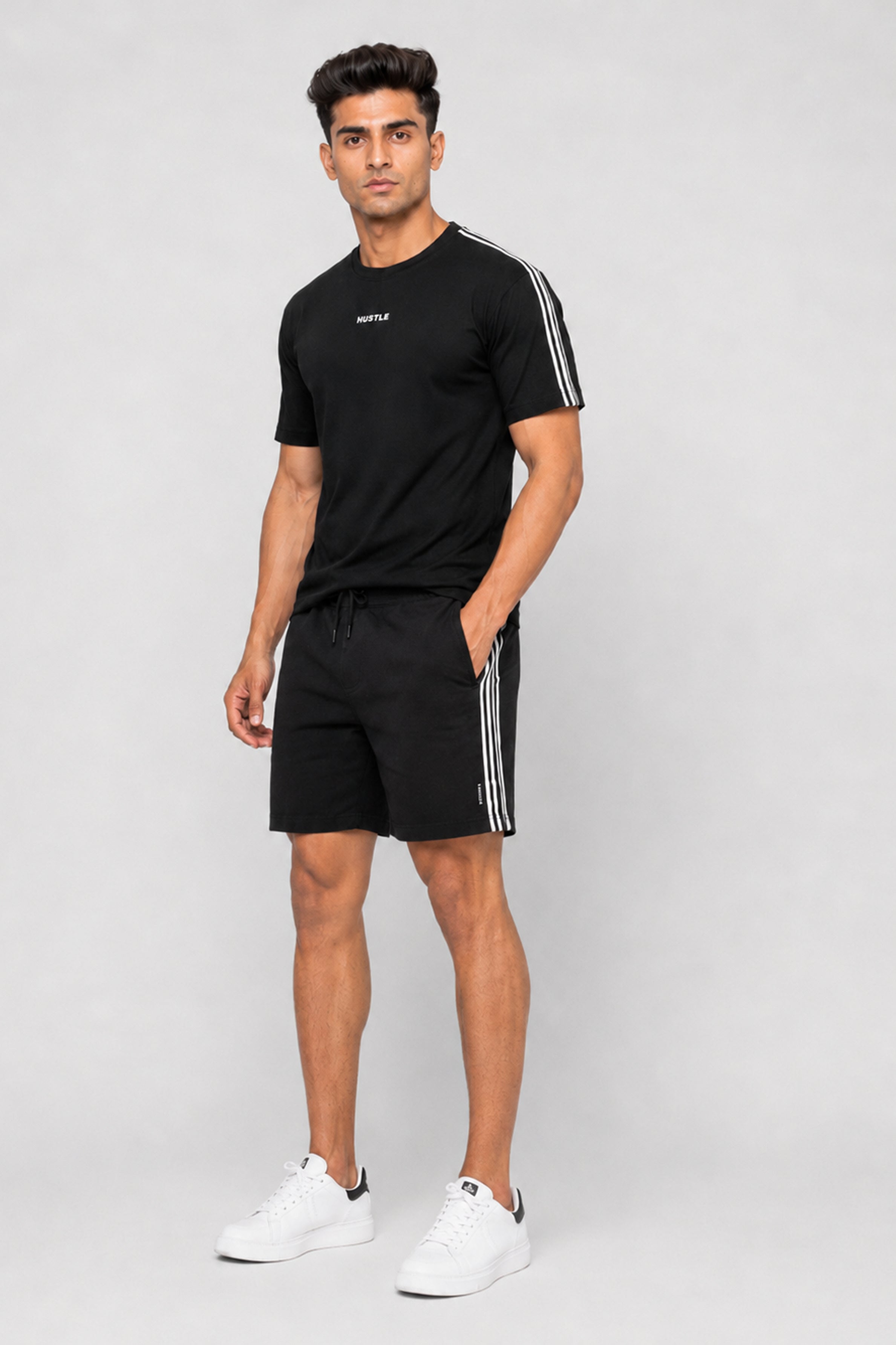 HUSTLE Men's Relax Fit T-Shirt - Black