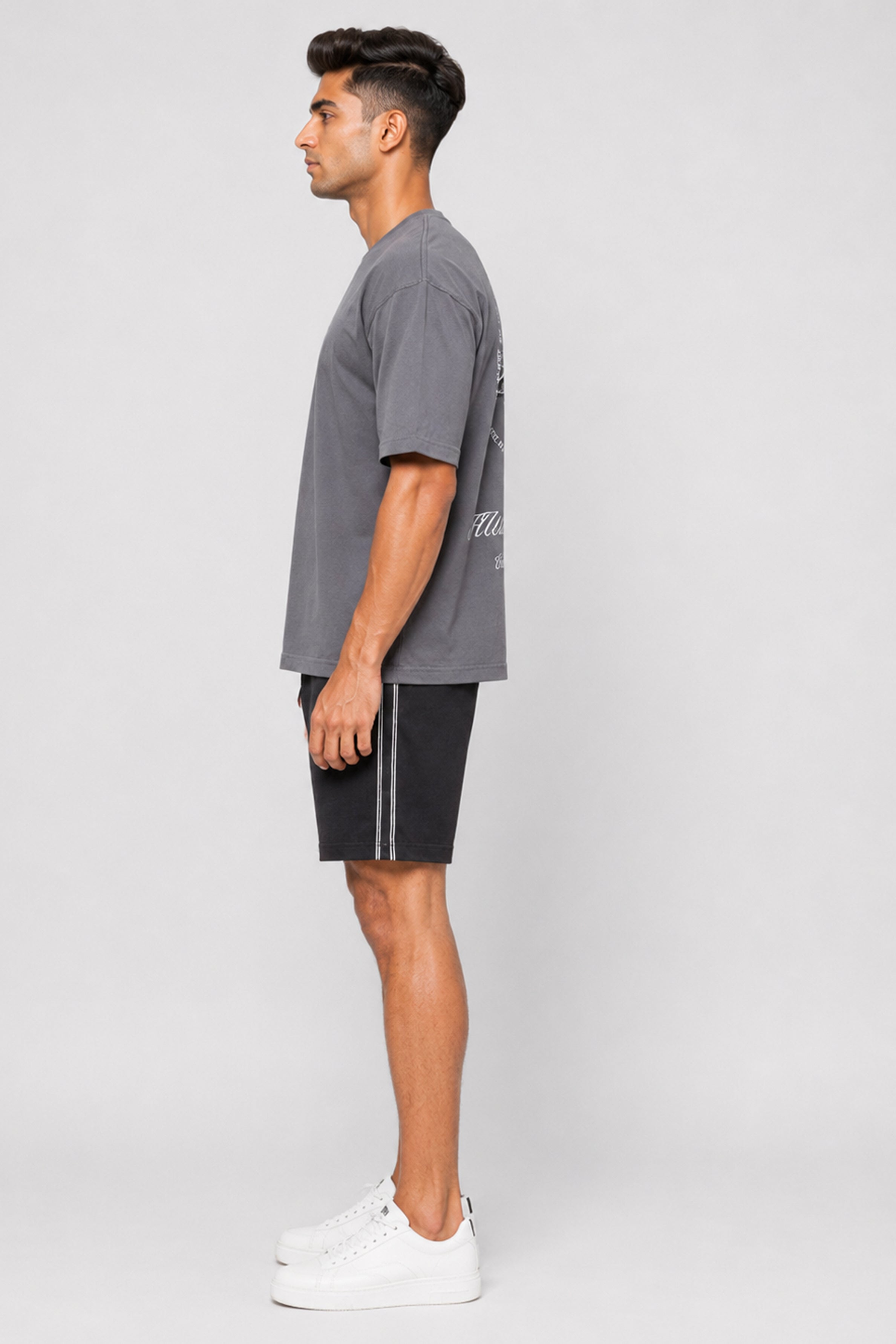 HUSTLE Men's Light Gray Relax-Fit T-Shirt