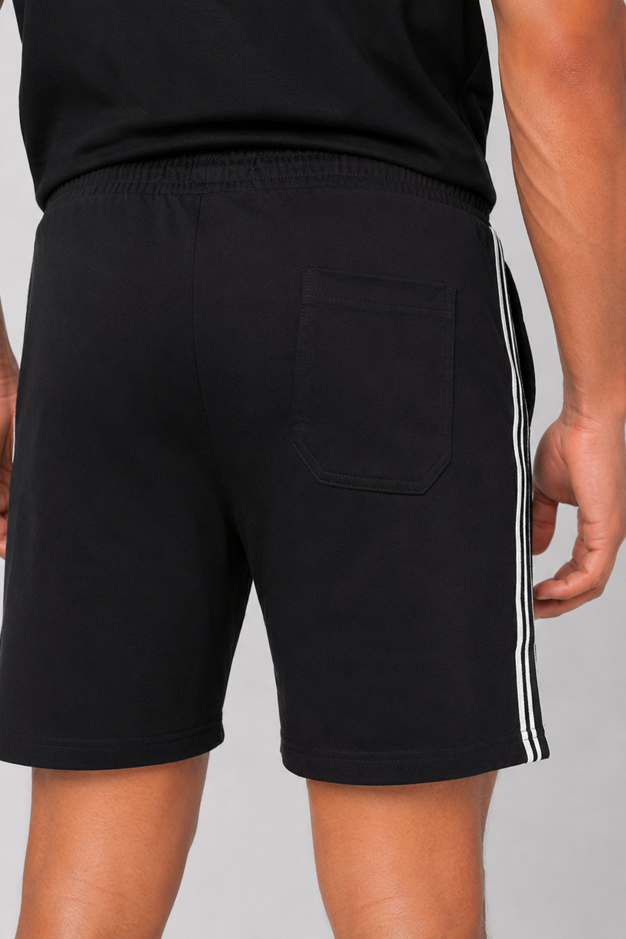 HUSTLE Men's Black Relax-Fit Shorts