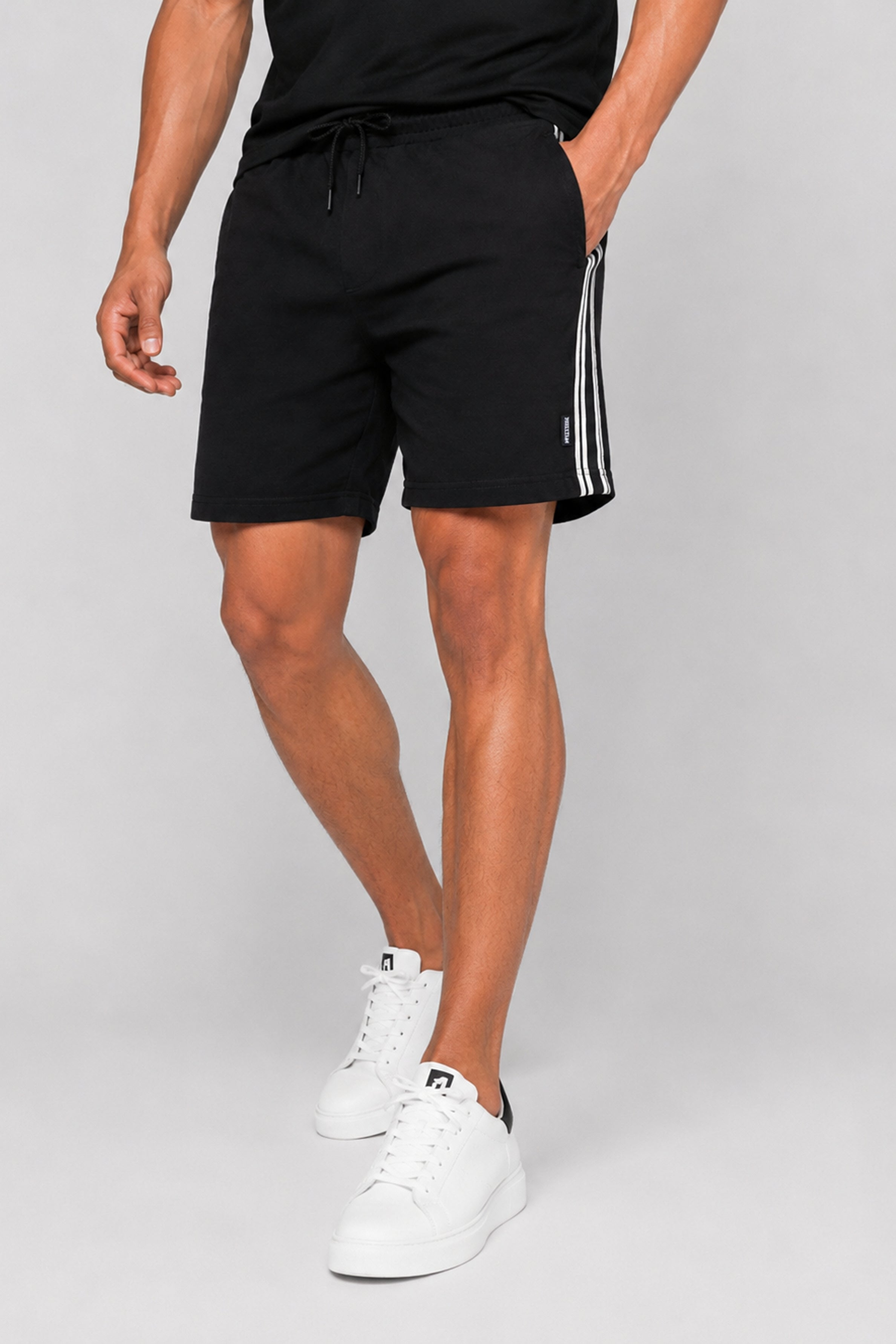 HUSTLE Men's Black Relax-Fit Shorts