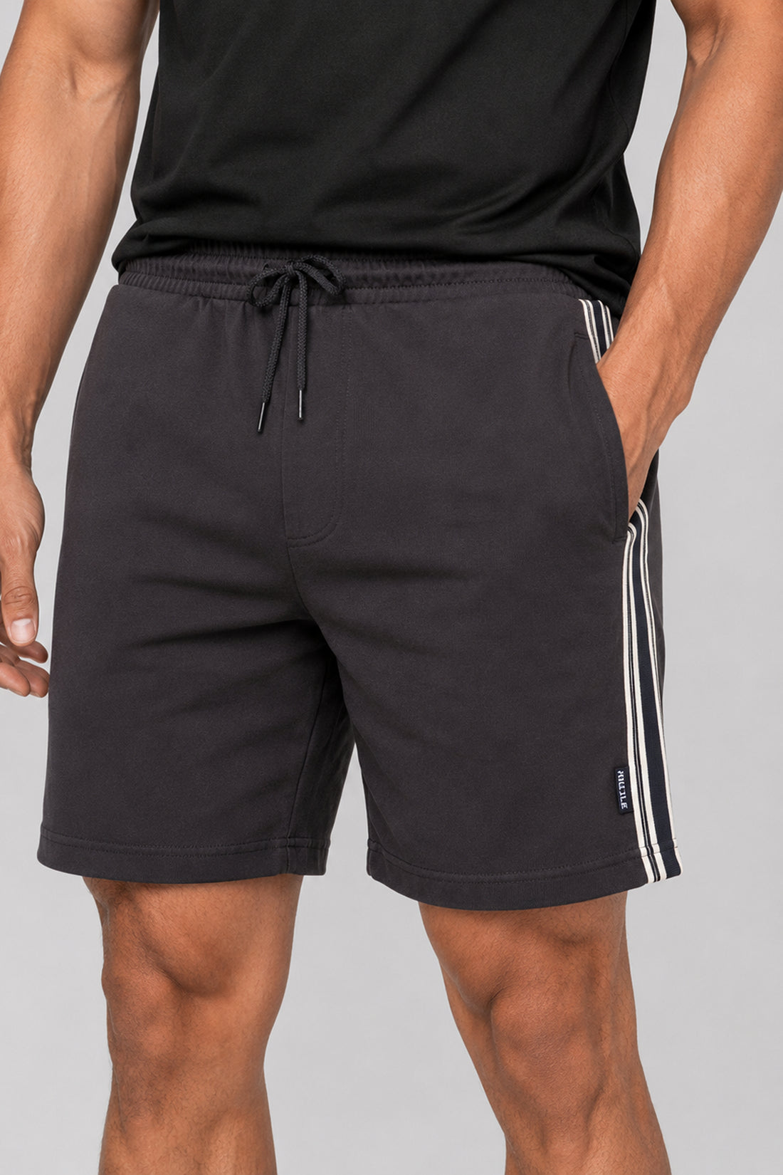 HUSTLE Men's Relax fit Short - Dark Gray