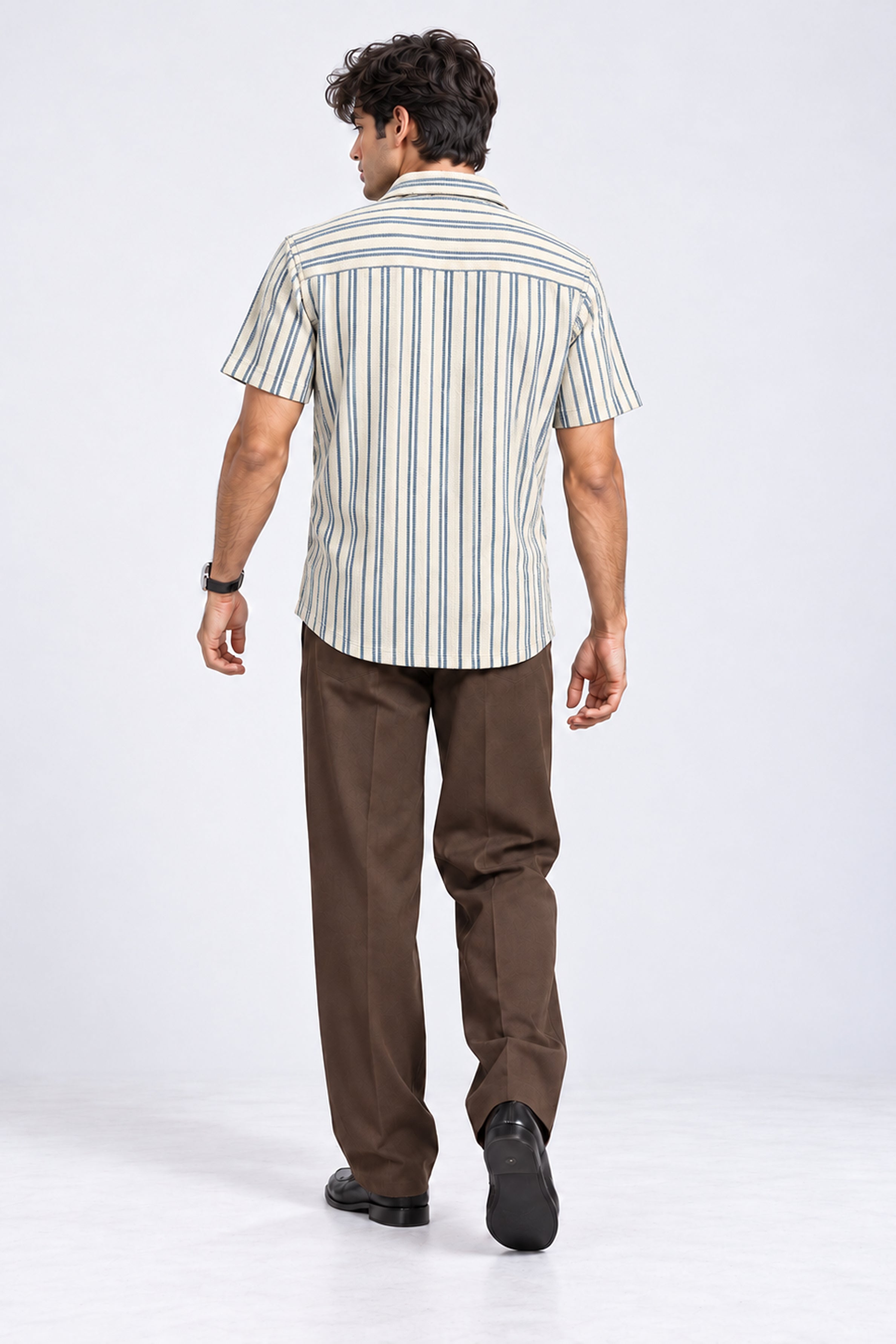 KING STREET Men's Casual Short Sleeve Shirt - Light Blue