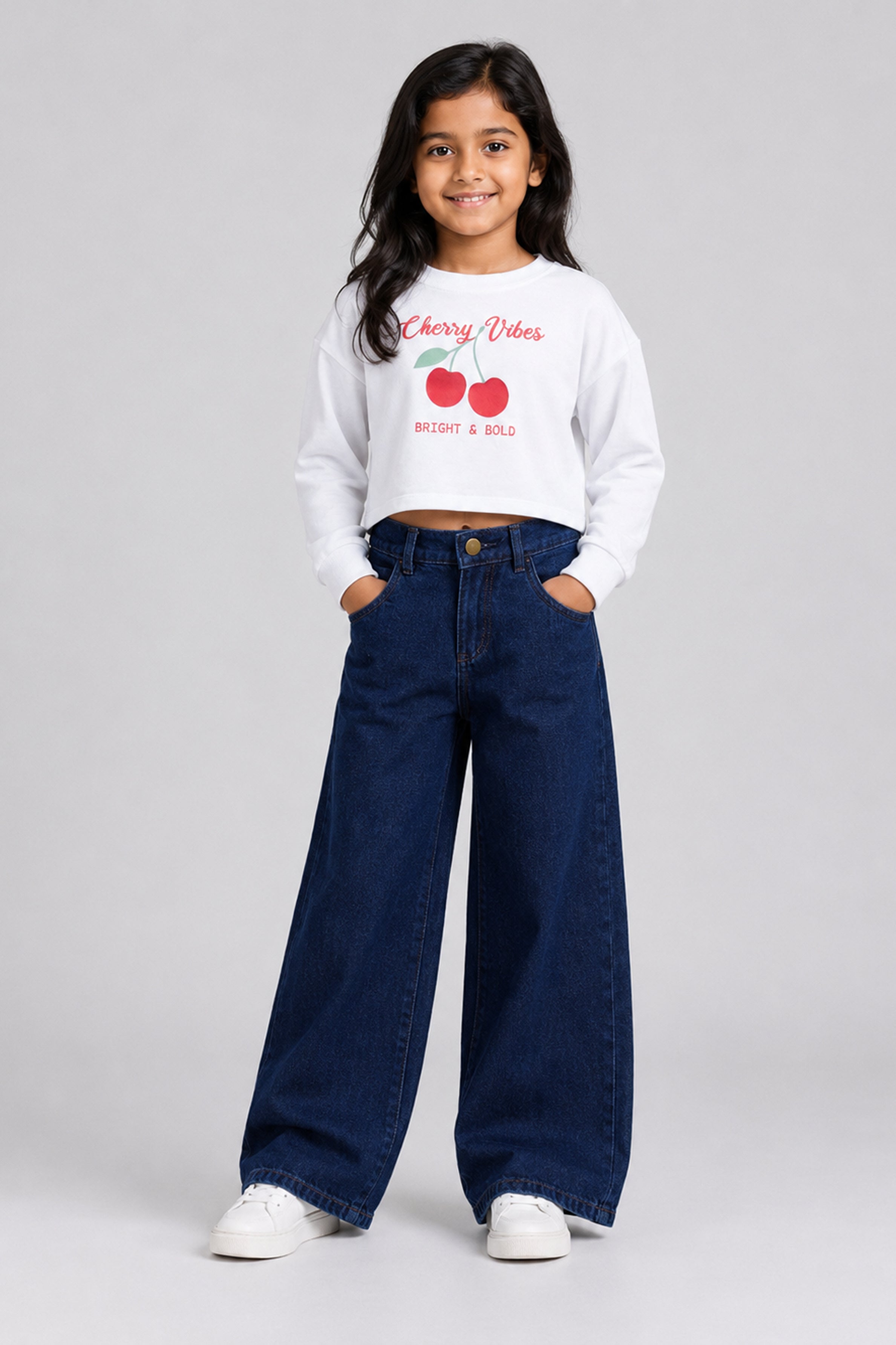 LITTLE MODANO Girls' White Long Sleeve Tee