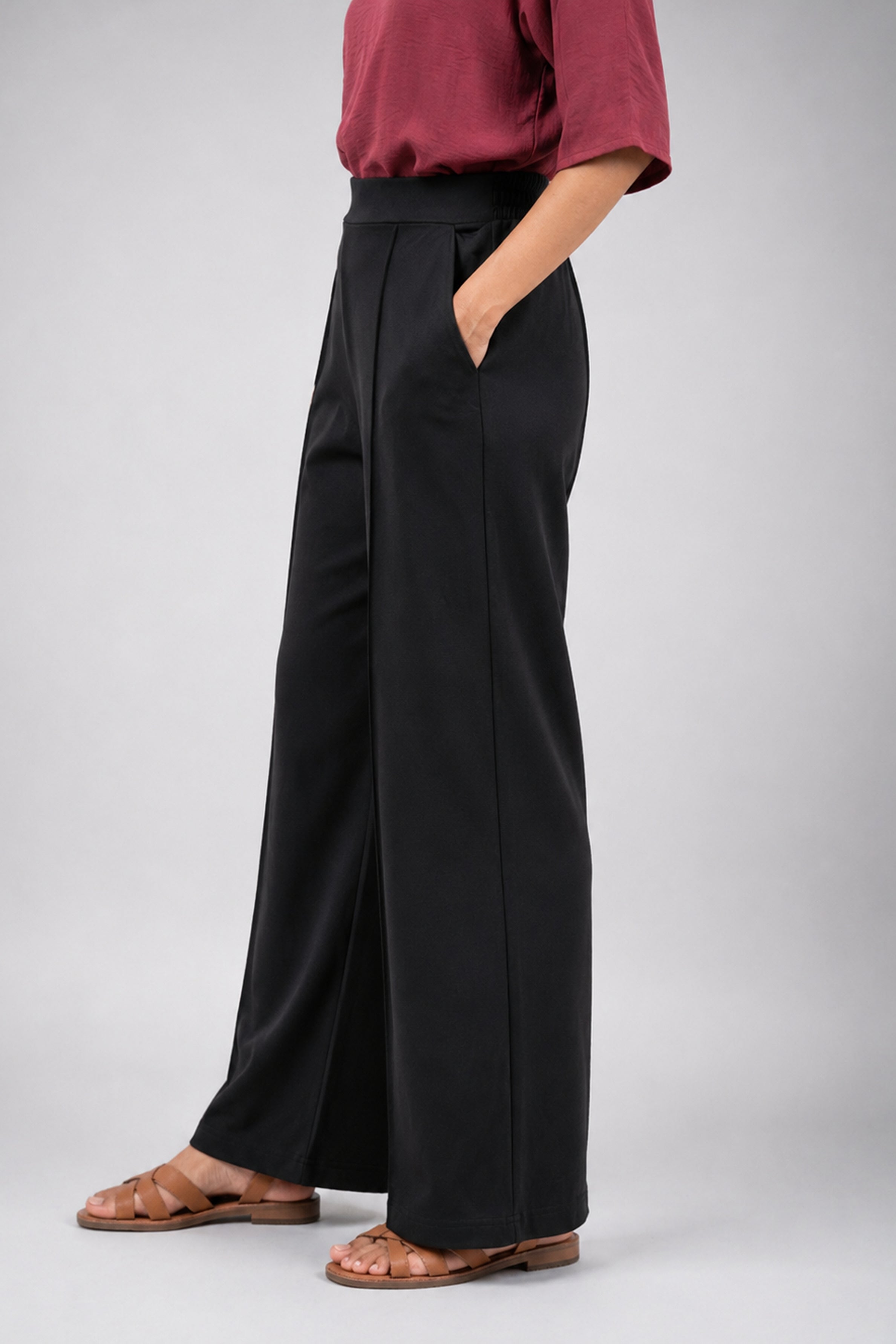 HADA Casual Relaxed Fit Pant - Black