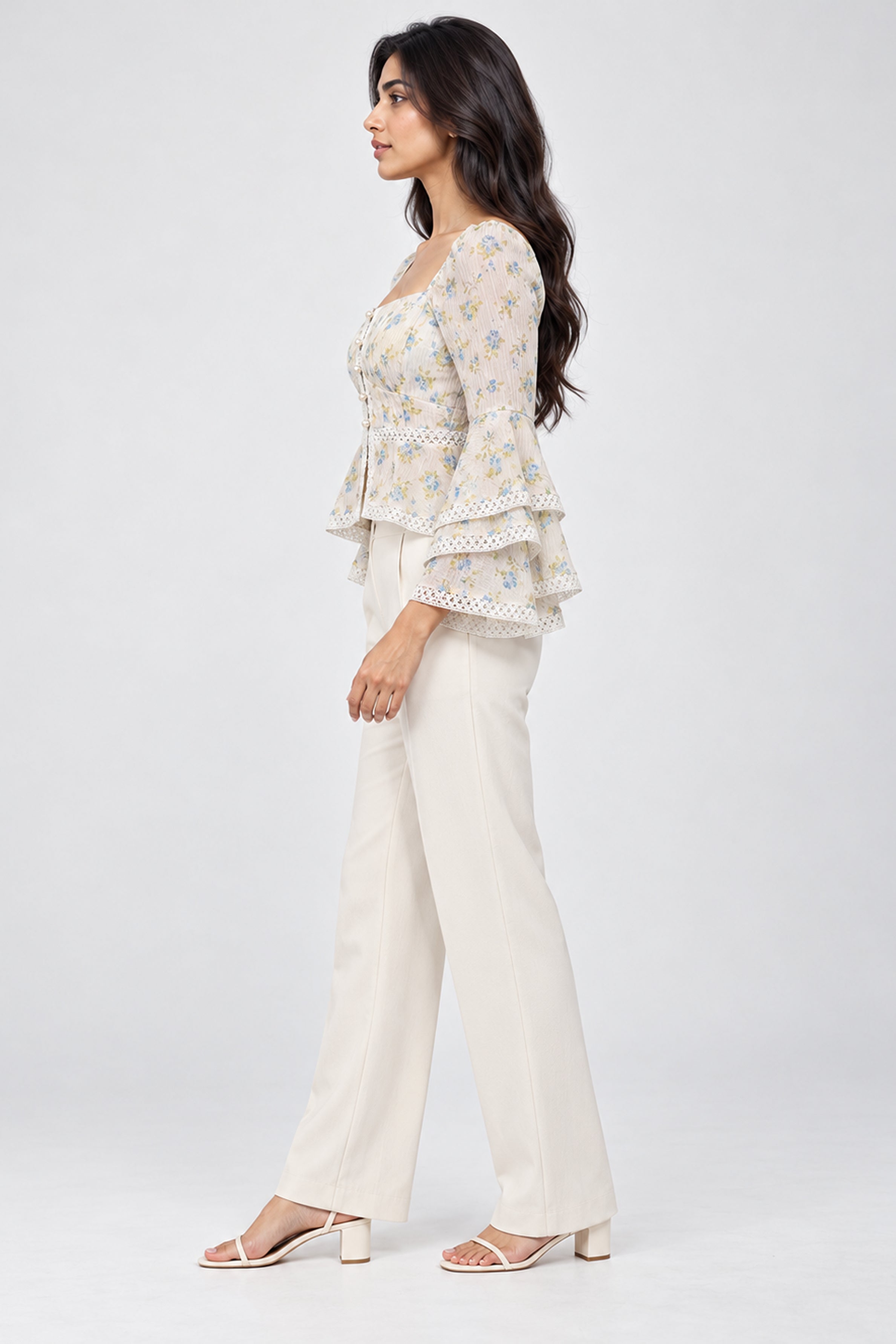MODANO PETALS IN BLOOM Casual Top - White