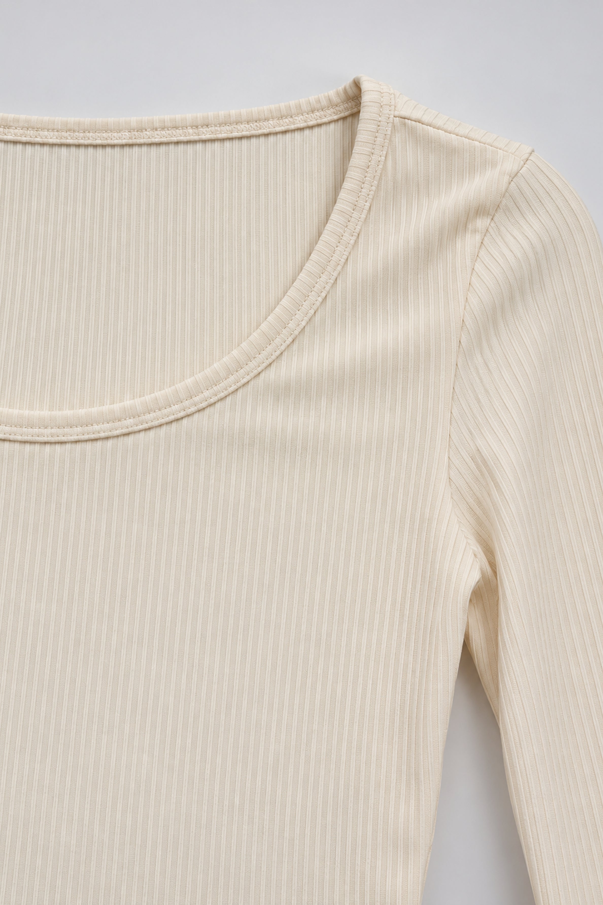 MODANO PETALS IN BLOOM Casual Top - Cream