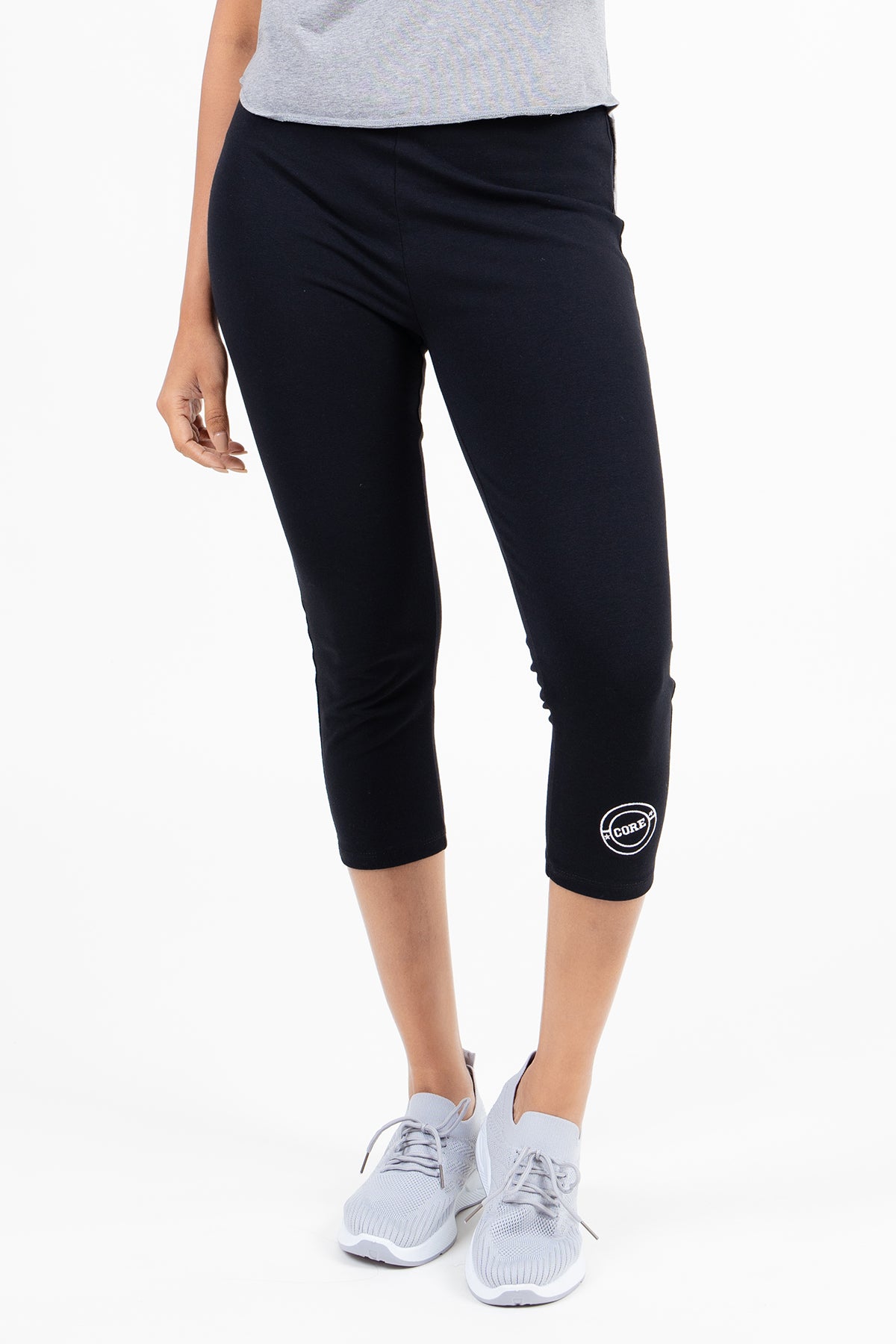 Core Basics Women's 3/4 Sports Pant