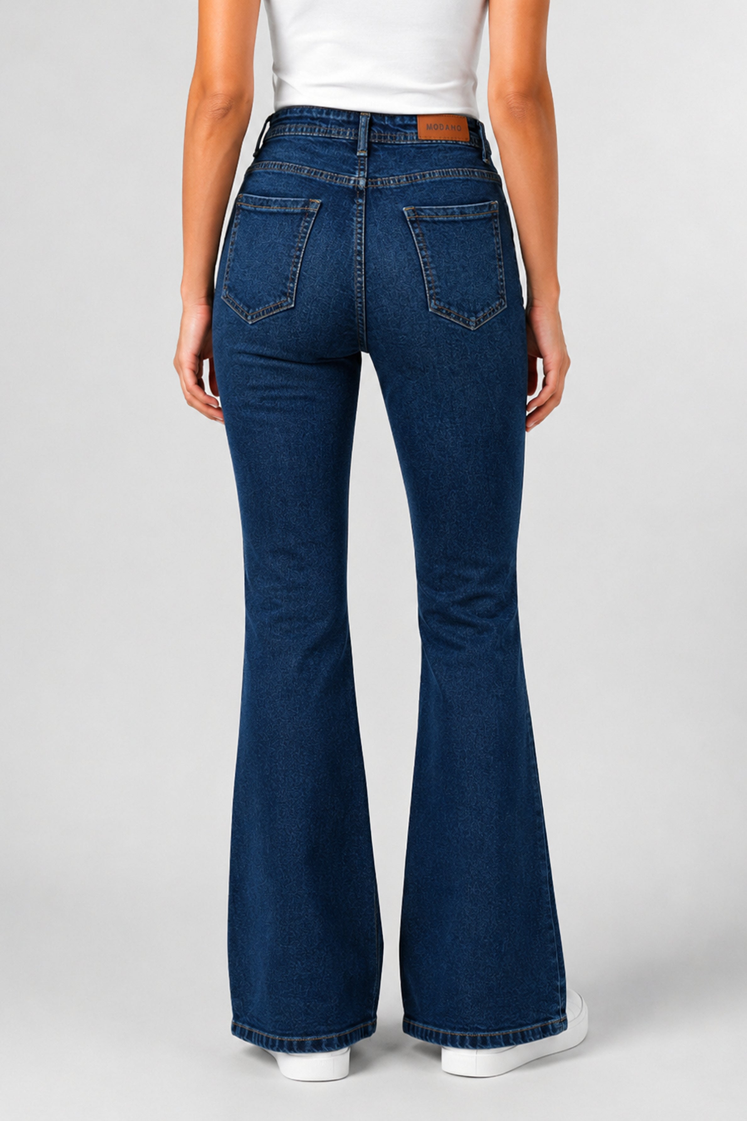 MODANO Women's Jeans - Mid Tint