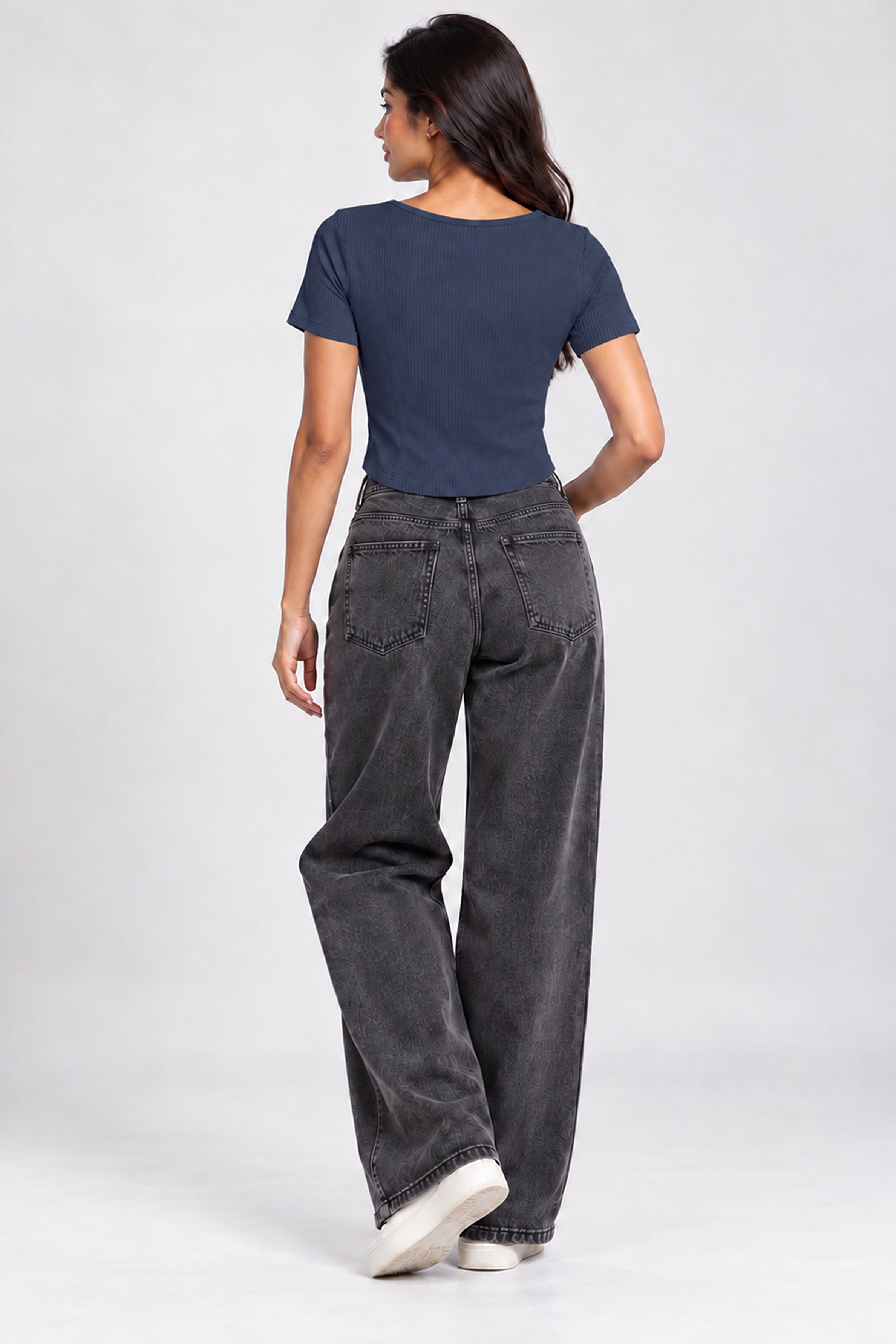 MODANO PETALS IN BLOOM Casual Top - Navy