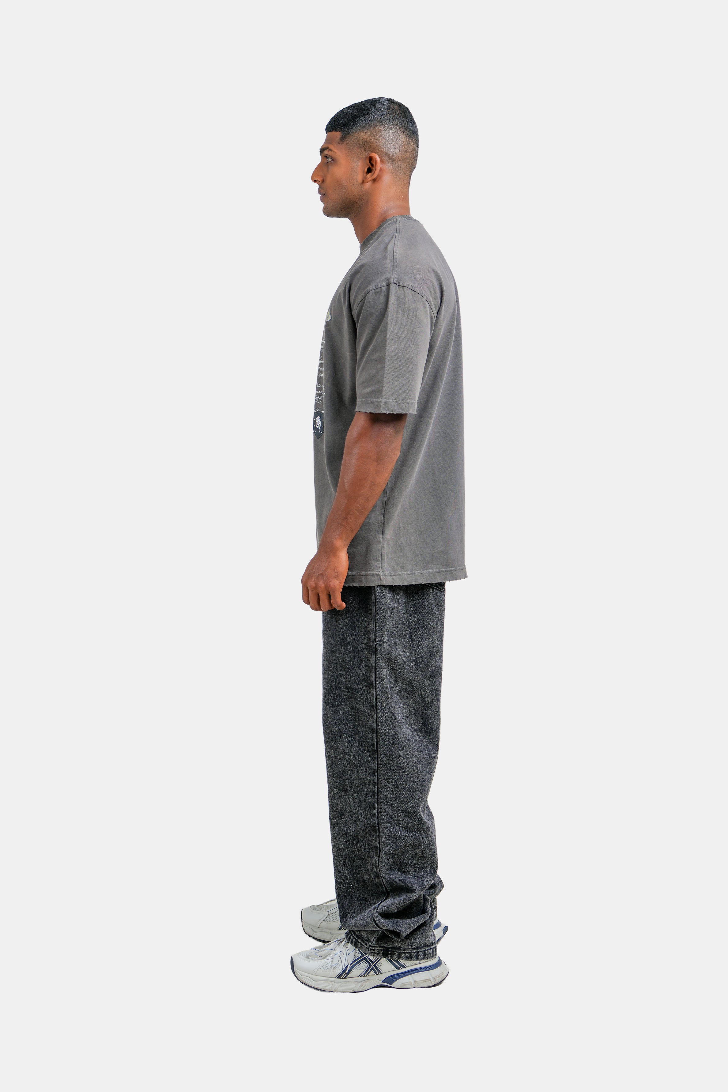 Hustle Men's Crew Neck T-Shirt - Dark Grey, Black & Beige