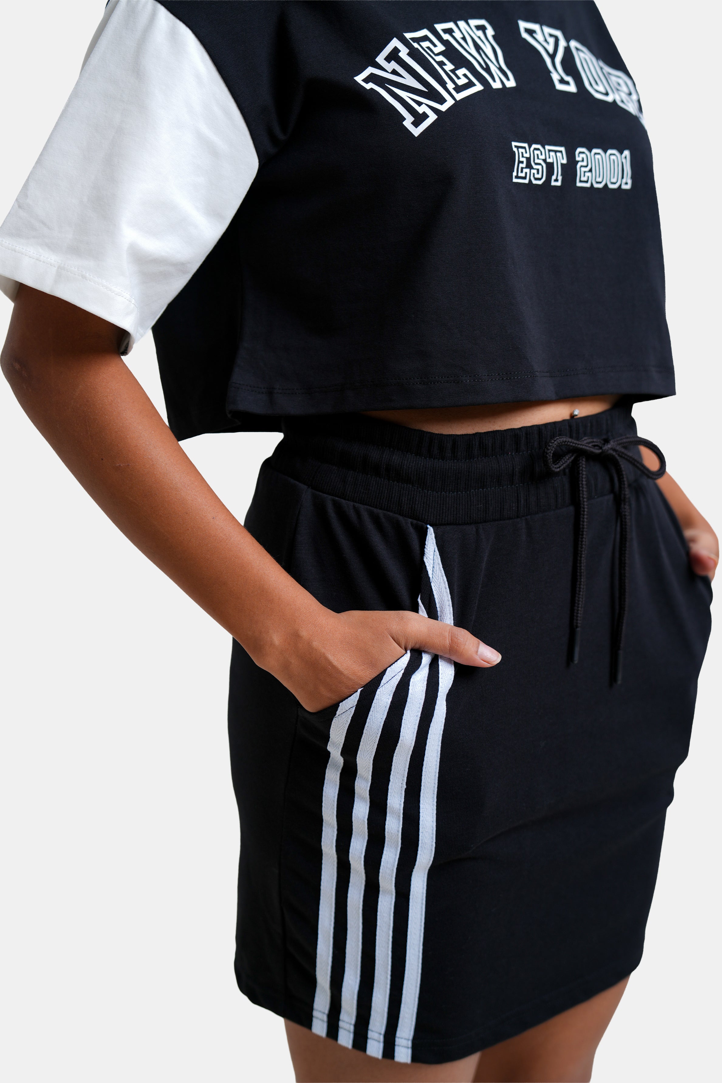 Modano Women's Crop T-Shirt - Casual Wear