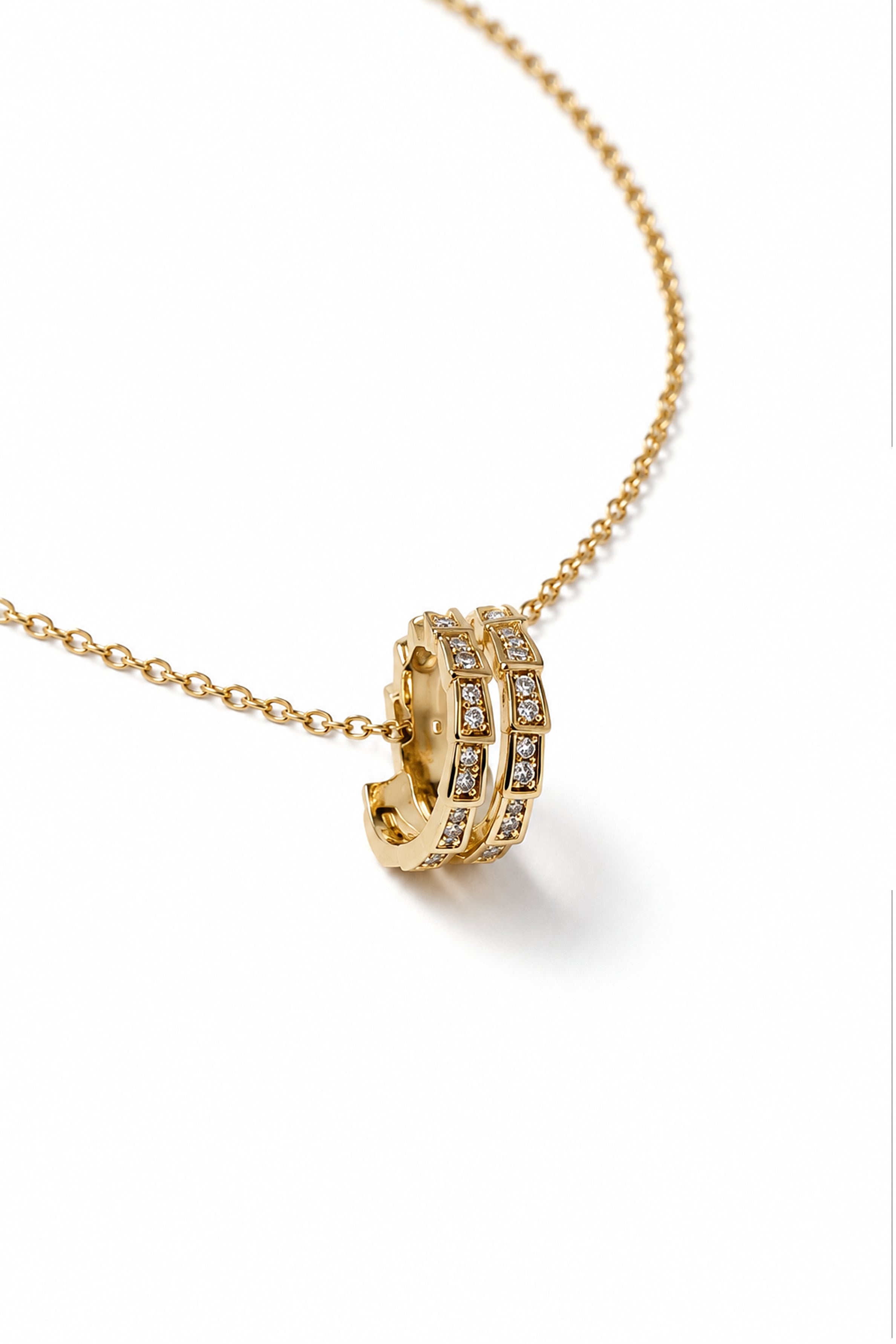 Women's Elegant Jewellery Chain with Pendant