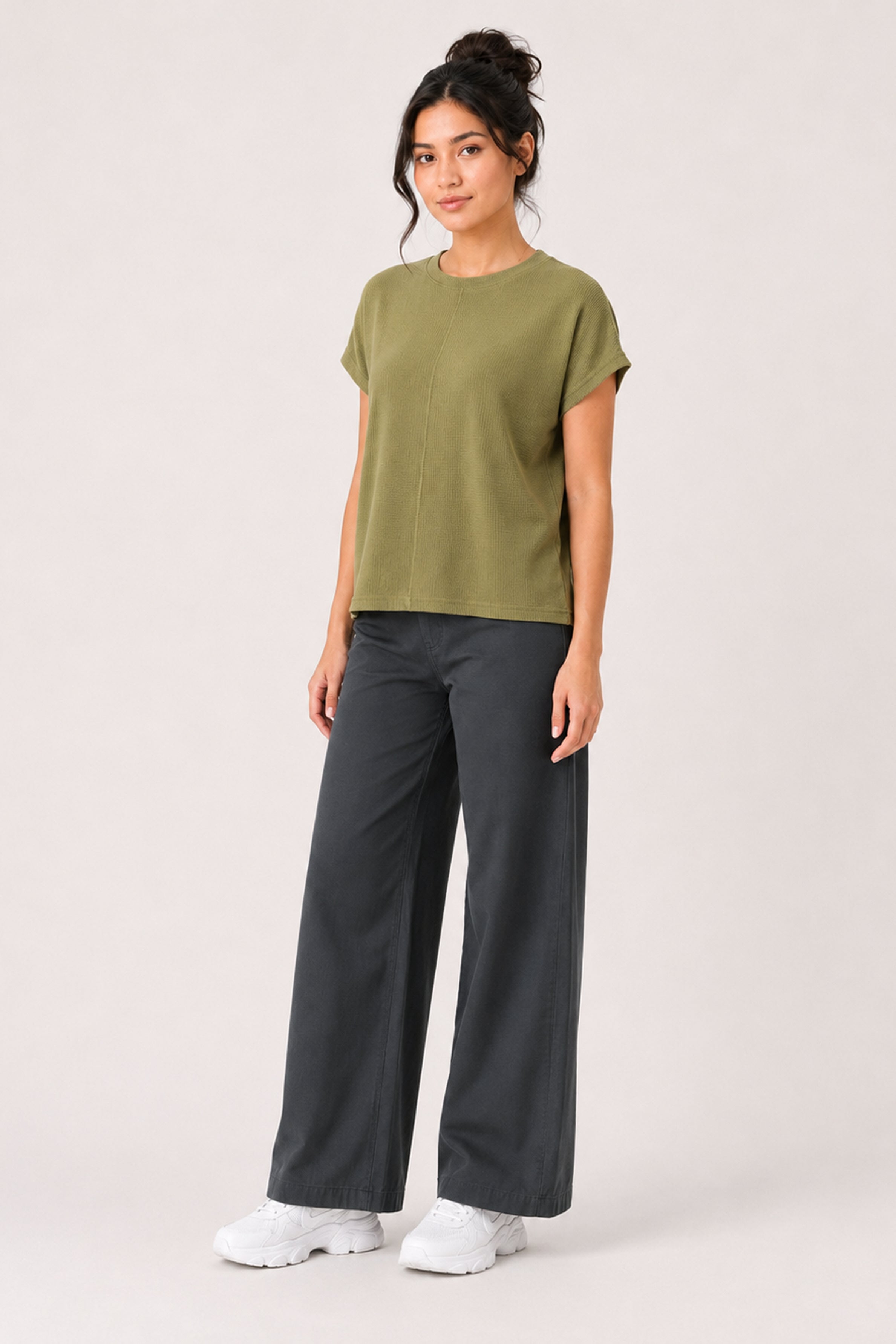 MODANO Casual Crew Neck Top - Olive